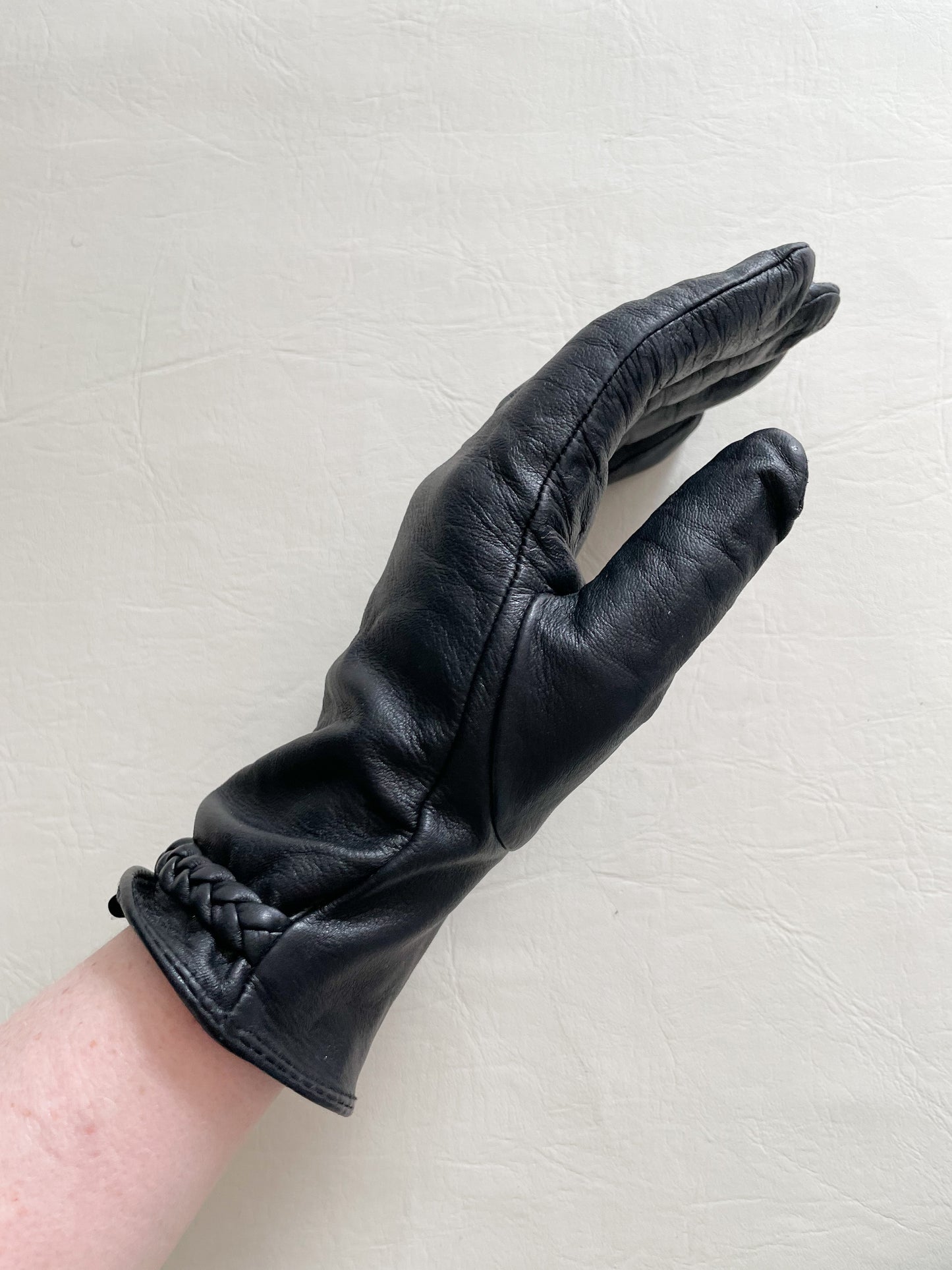 Alexandra Bartlett Genuine Leather Braided Gloves - Medium