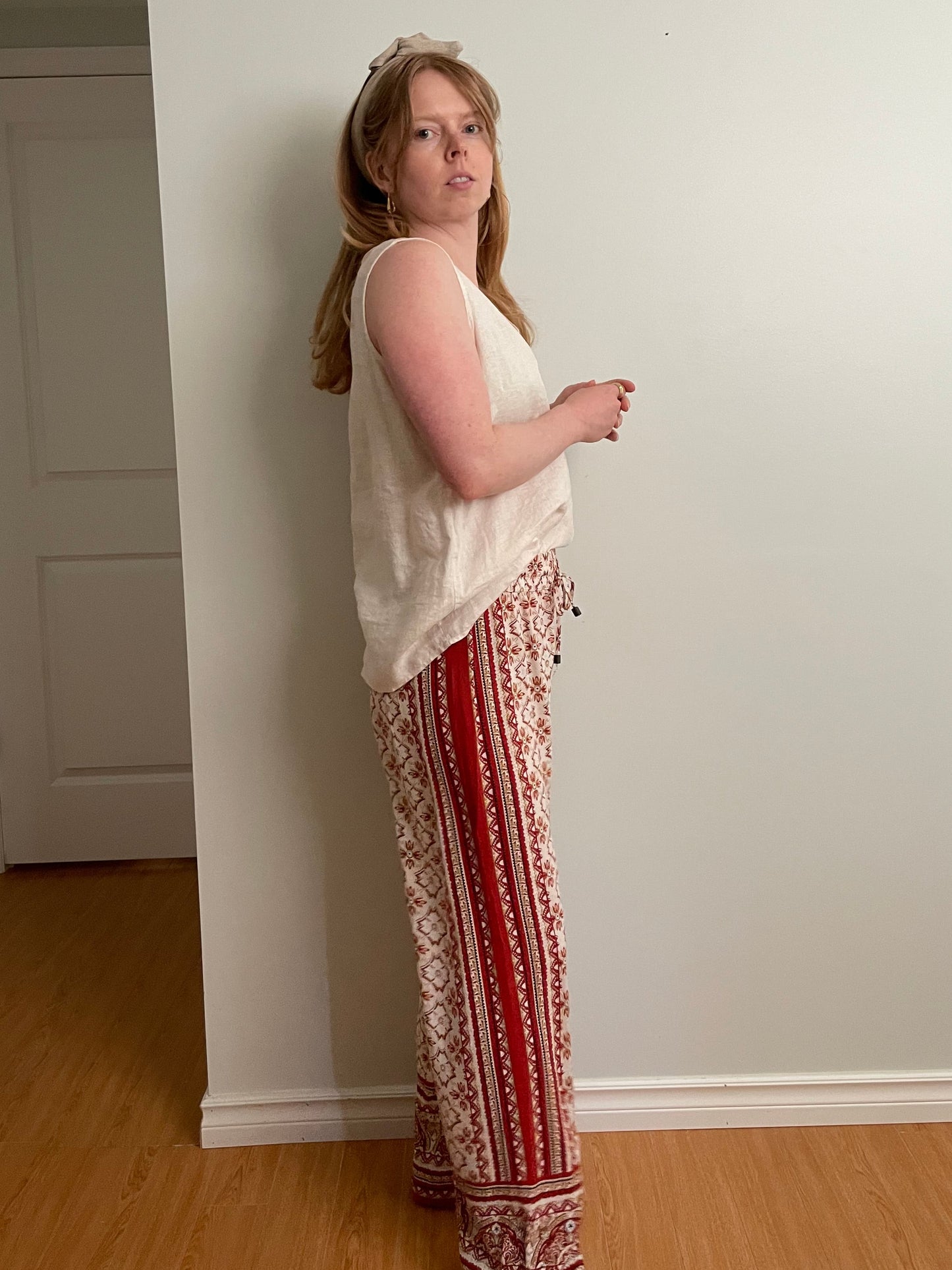 Lucy & Laurel Red Printed Boho Rayon Pants – Size Medium