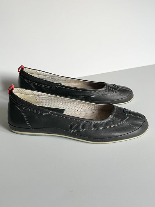 Ecco Black Leather Ballet Flats - Size 39