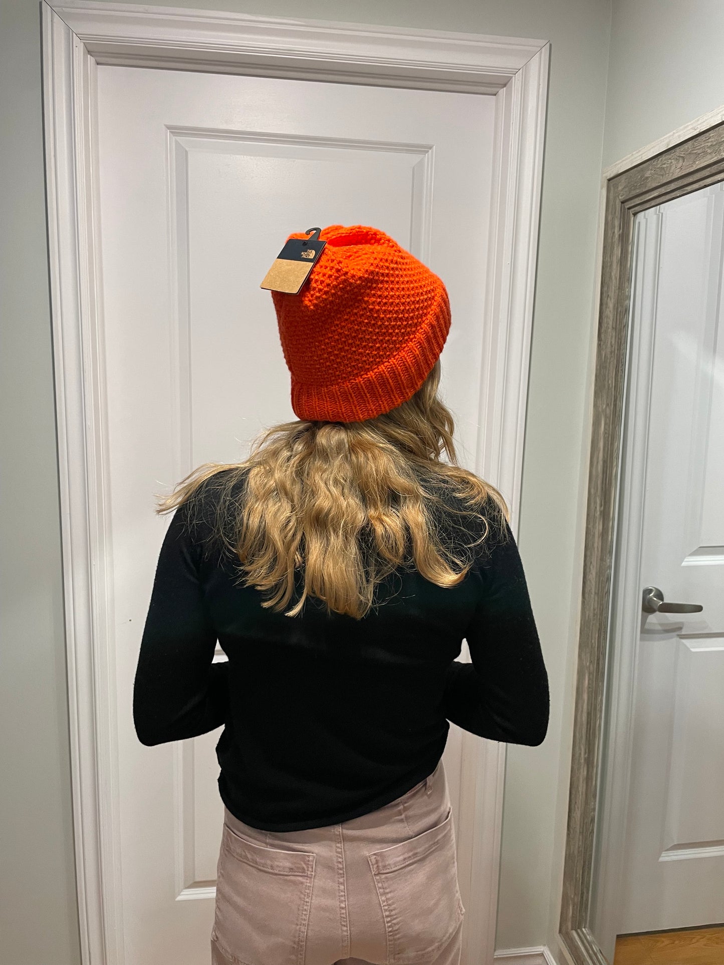 The North Face Bright Orange Chunky Knit Beanie NWT – One Size