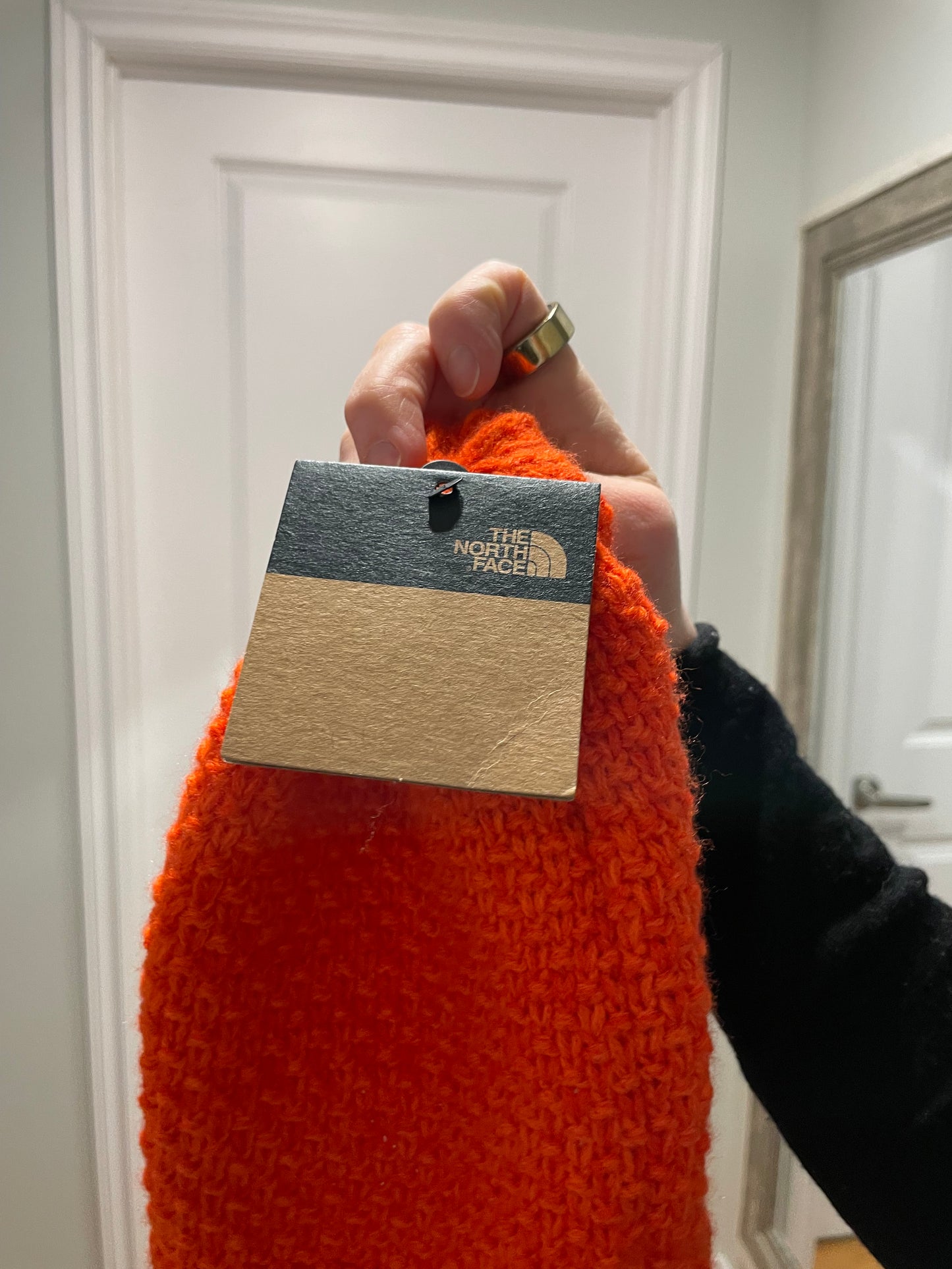 The North Face Bright Orange Chunky Knit Beanie NWT – One Size