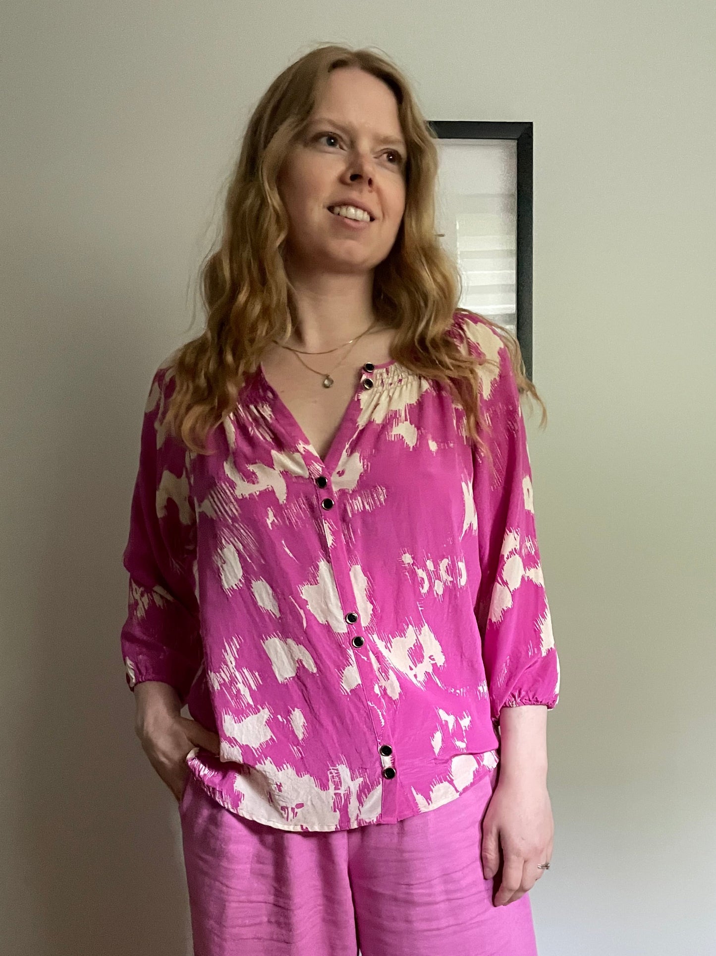 Yumi Kim – Fuchsia & Cream Abstract Print Silk Blouse – XS/S