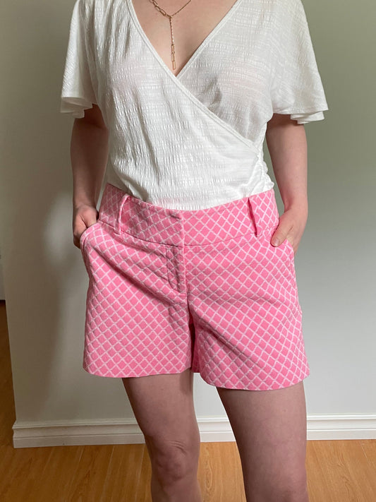 Ann Taylor Pink & White Jacquard Tailored Shorts – Size 8
