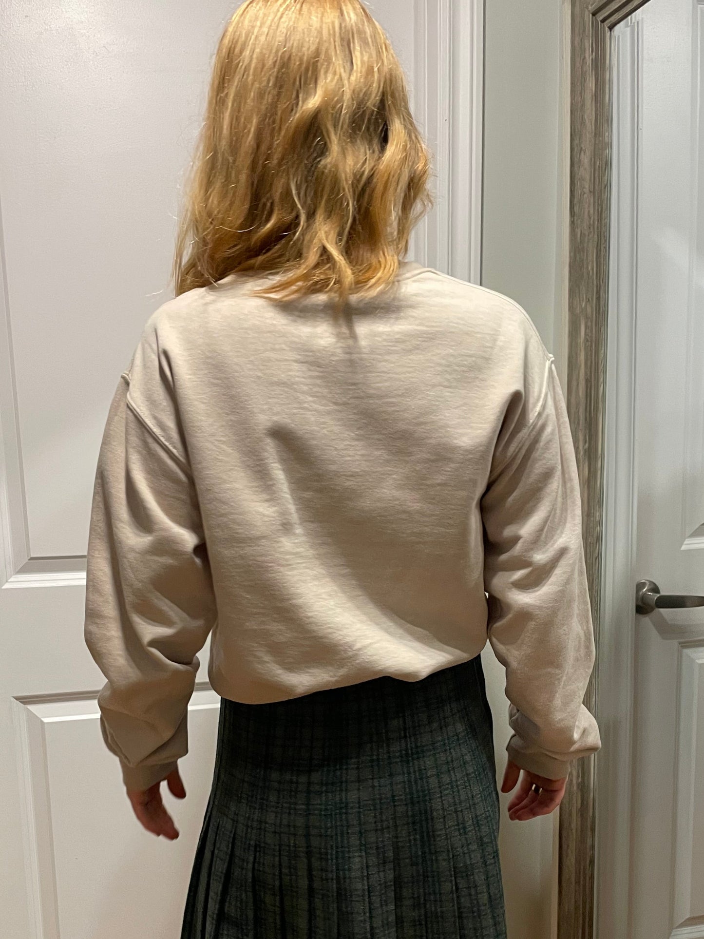 Upcycled Beige Graphic Audrey Hepburn Fleece Lined Crew Neck Sweater - S/M