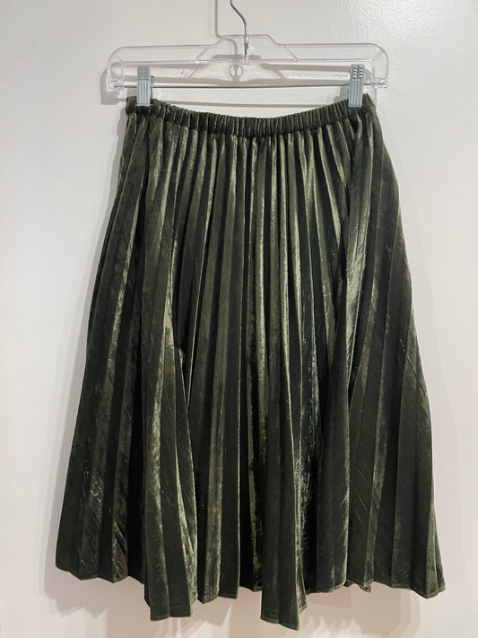 DAZZLE Olive Green Velvet Pleated Skirt – XS/S/M