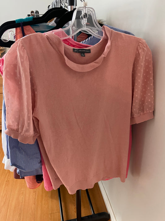 Adrianna Papell Blush Pink Swiss Dot Puff Sleeve Knit Top – Small / Medium - Le Prix Fashion & Consulting