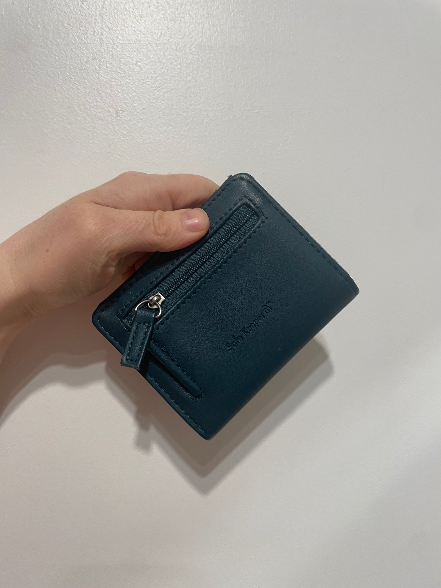 Safe Keeper – Teal Compact Wallet