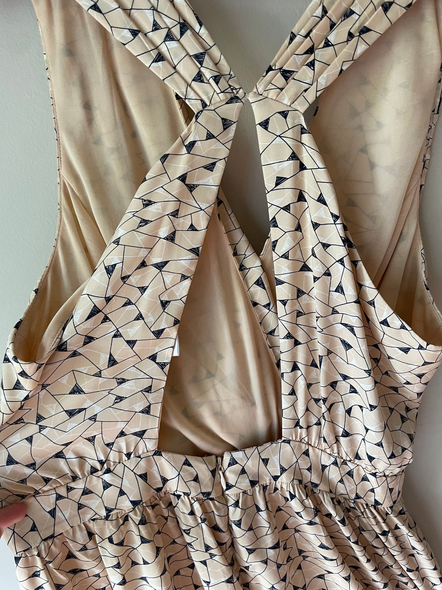 BCBGeneration Blush Geometric Print Draped Cutout Sleeveless Dress – Size 10