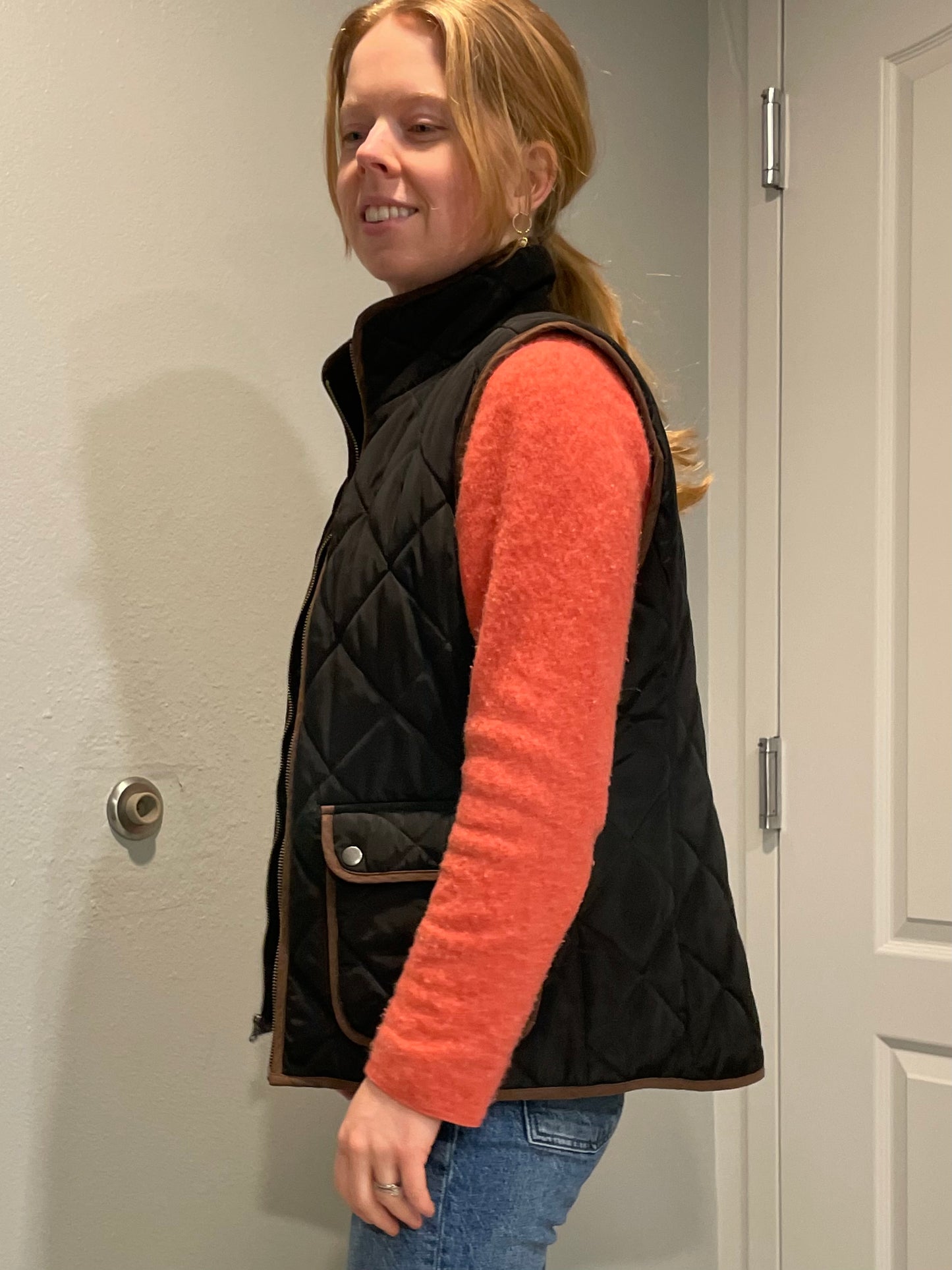 G.H. Bass Black Quilted Field Vest with Brown Trim – Small