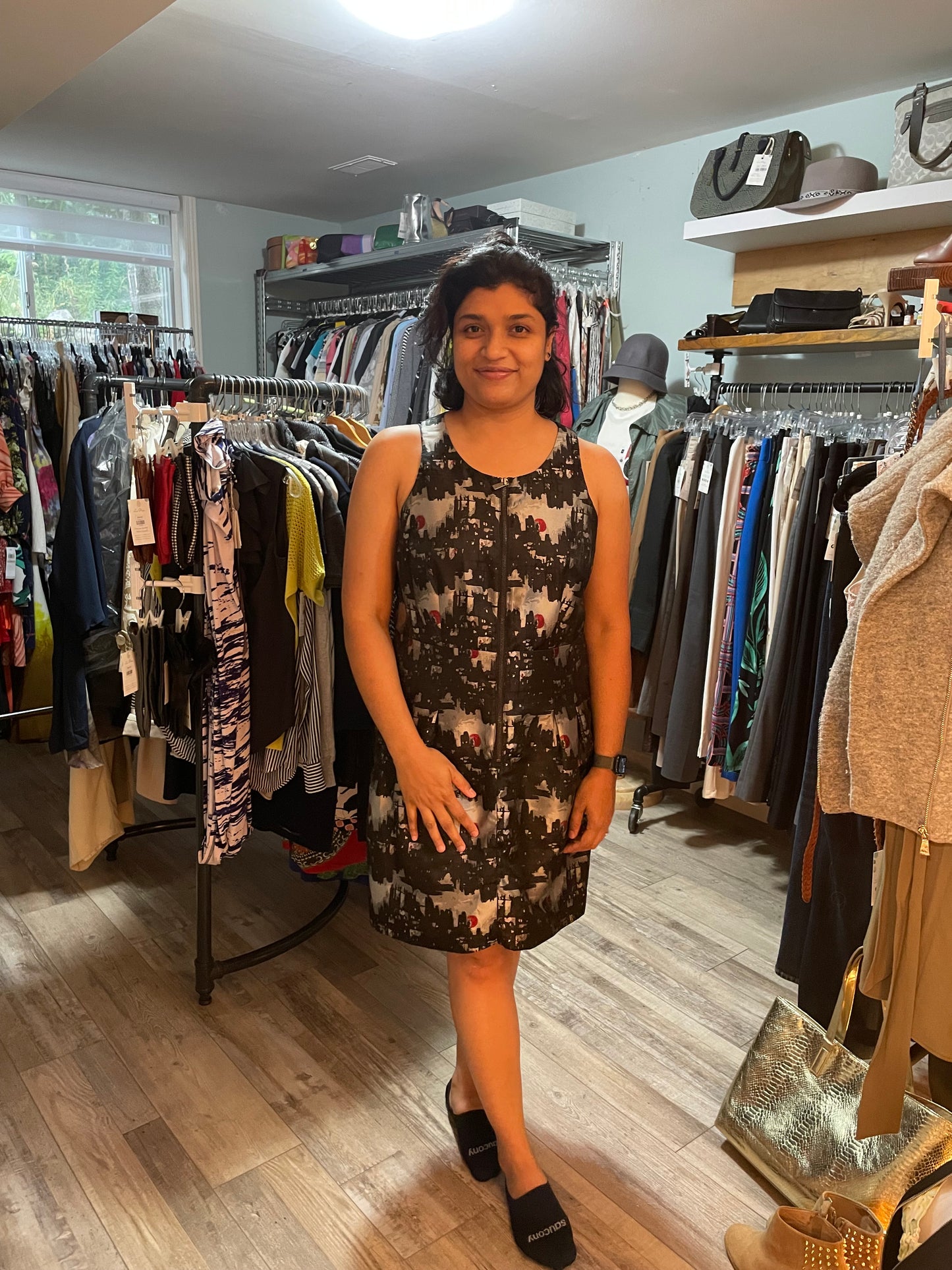 Designer Black & Grey Abstract Zip-Front Dress – Size Small