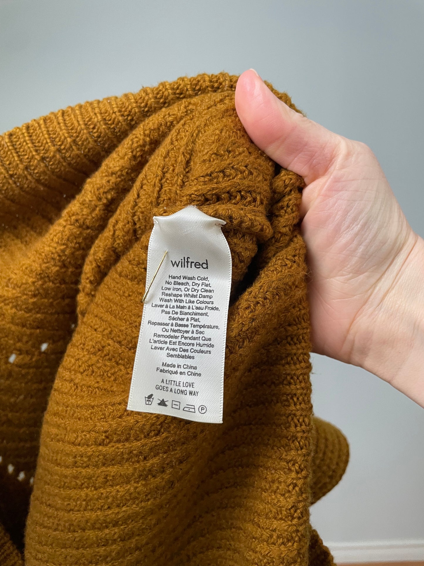 Wilfred Mustard Merino Wool Knit Sweater – Small