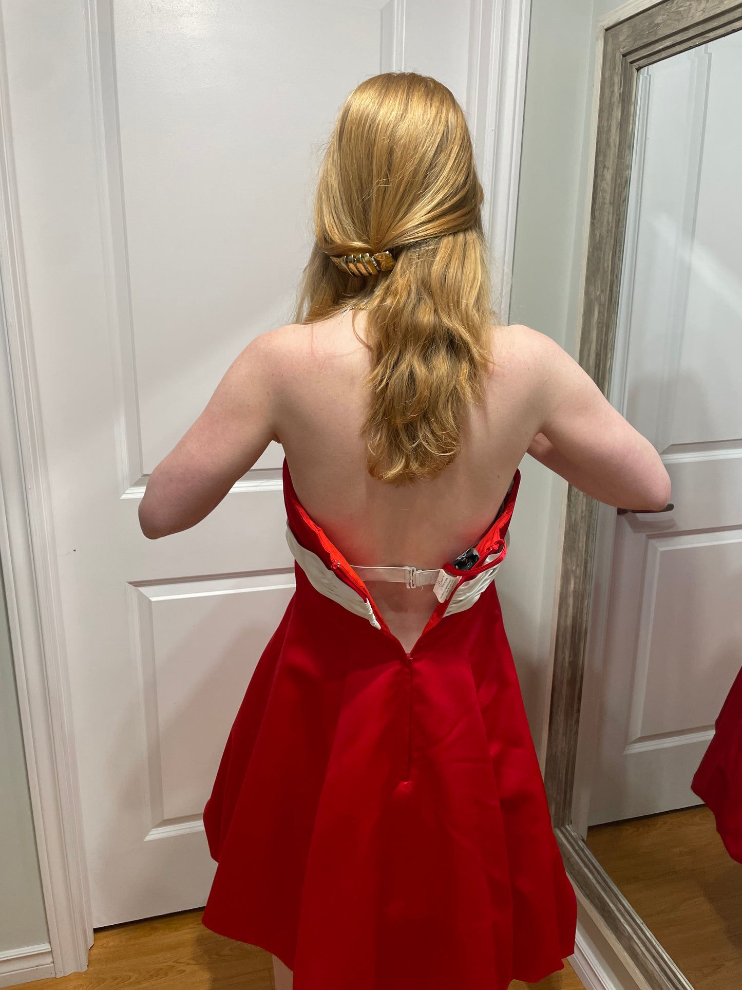 Tutto Bene Red Strapless Fit & Flare Party Dress – Red – Size 4