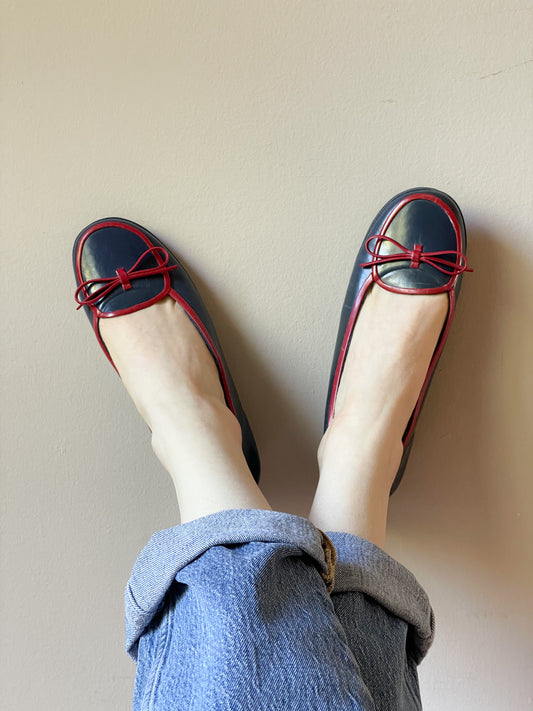 Kate Spade Navy Red Bow Rubber Rain Loafer Shoes - Size 7