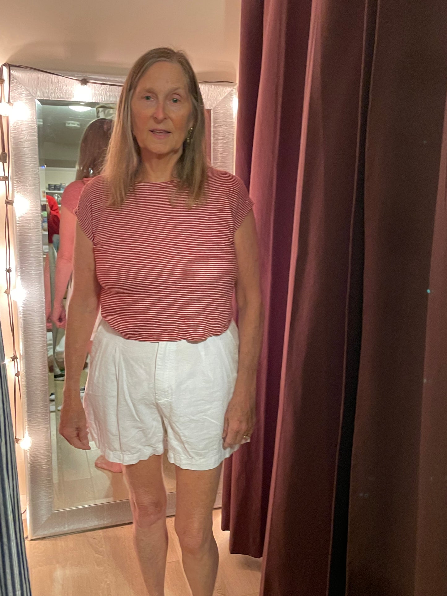 GAP White Linen Pleated Shorts – Size 8