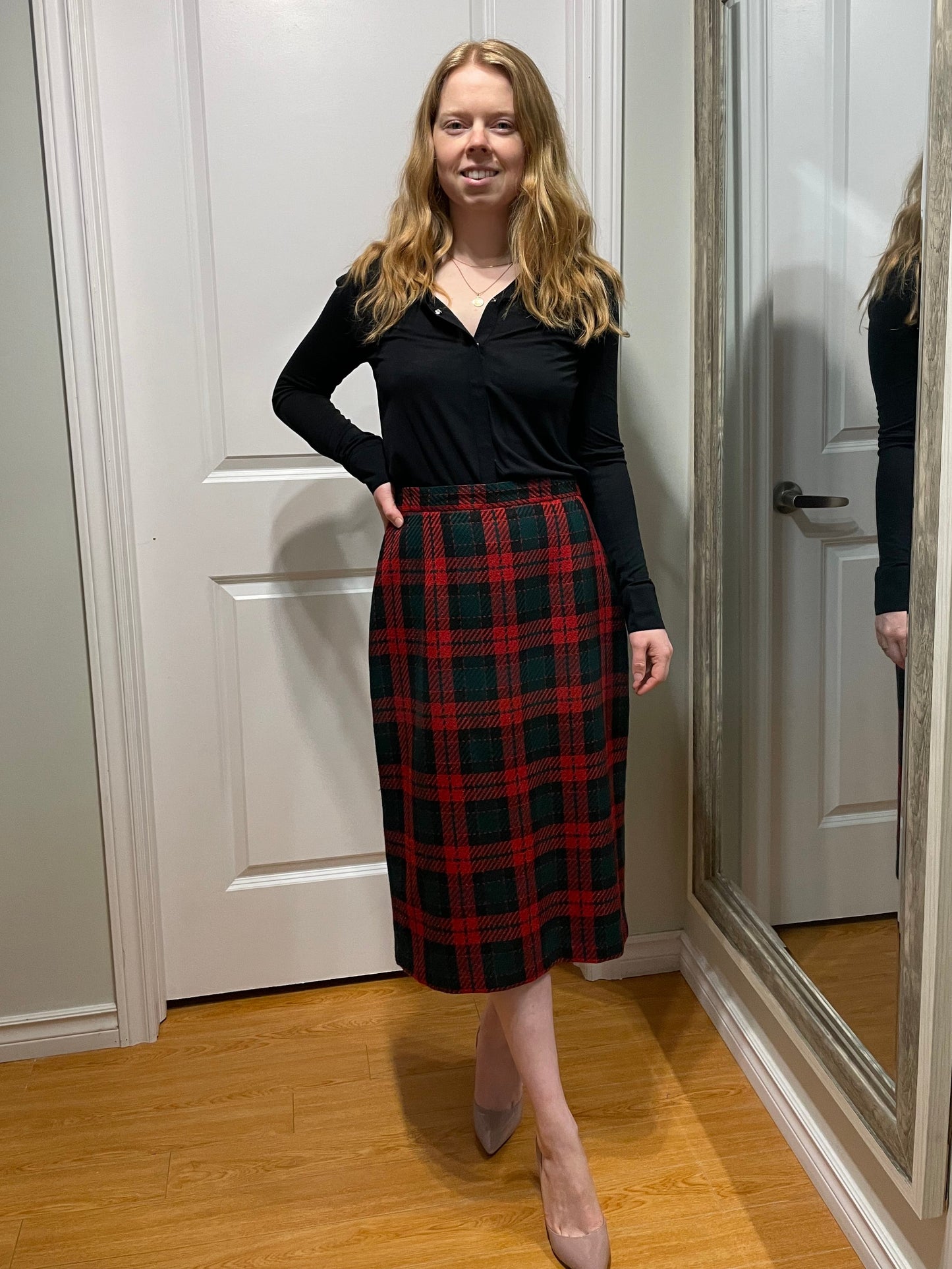 Vintage Marks & Spencer Red Plaid Wool Blend Midi Pencil Skirt - Small