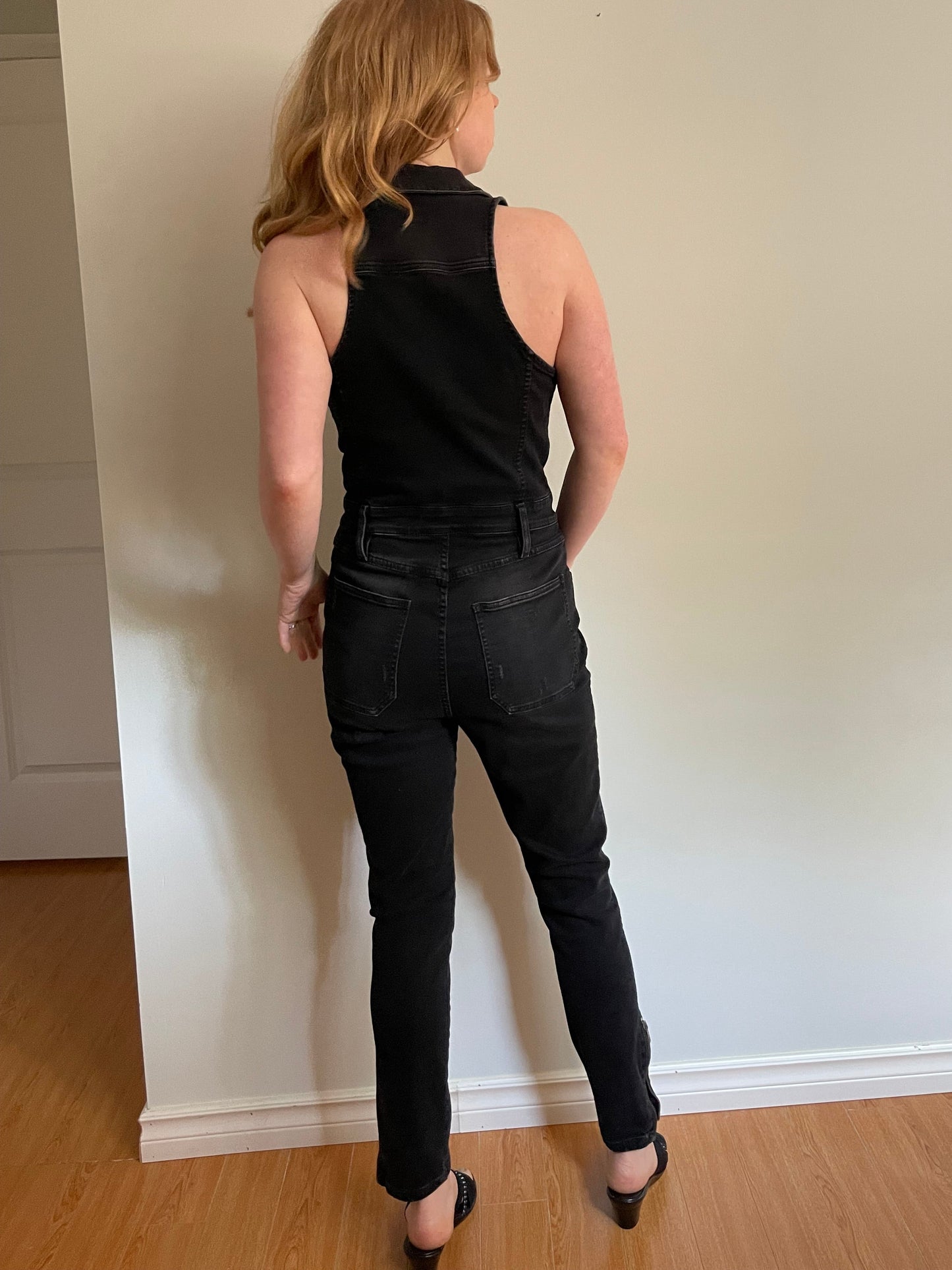 GUESS Black Stretch Denim Zip-Front Sleeveless Jumpsuit – Size 8