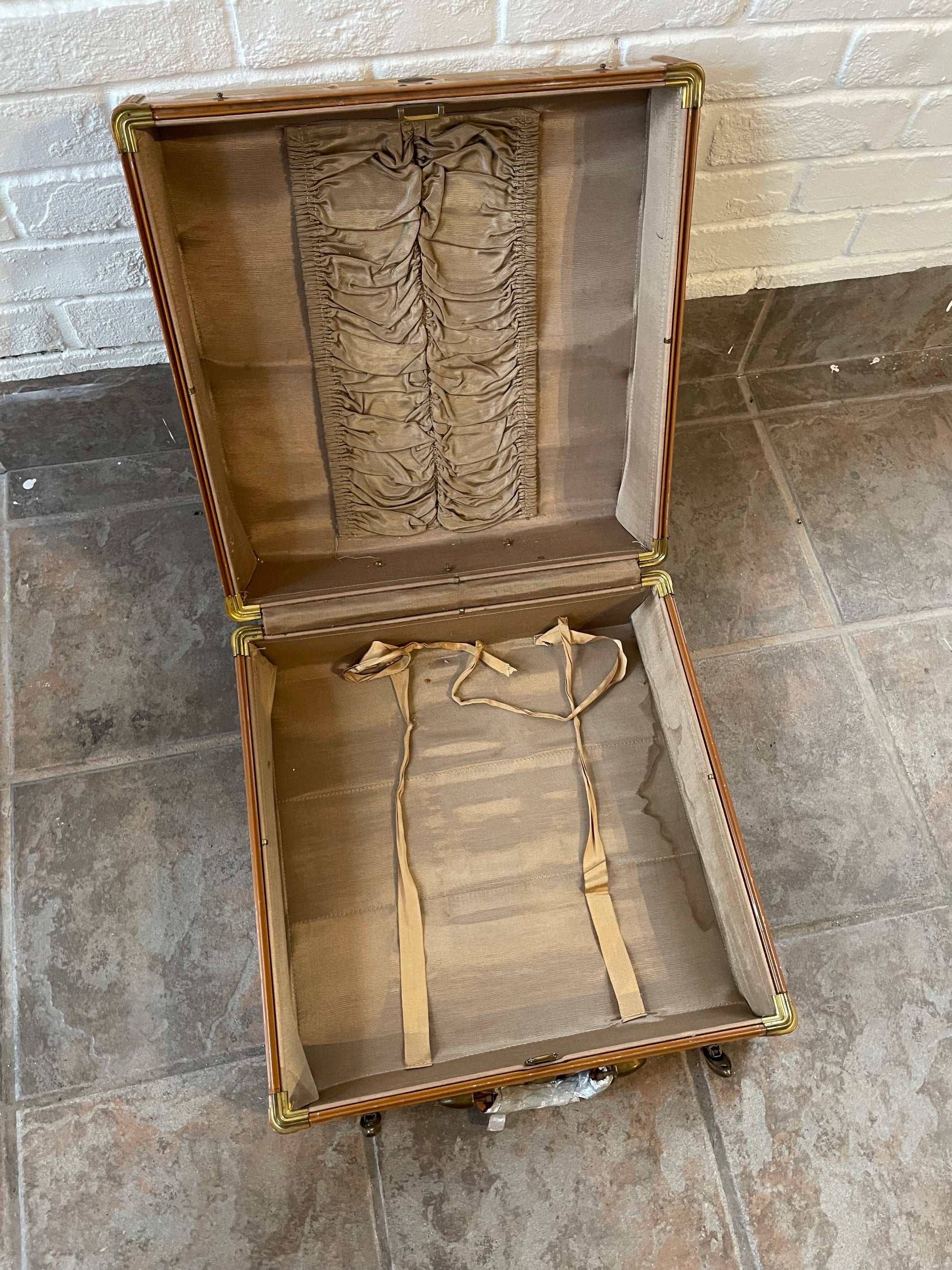 Vintage Antique Samsonite Suitcase Hand Luggage Pick Up Local