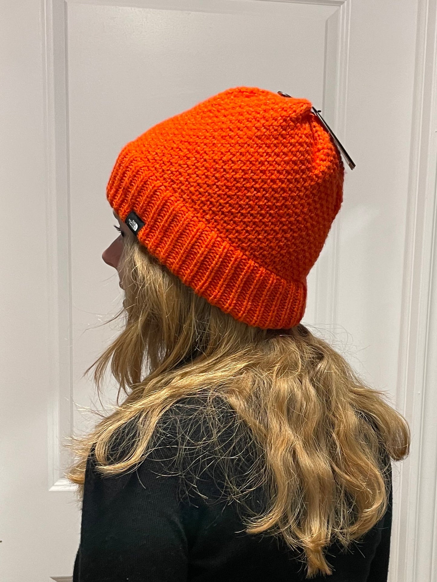 The North Face Bright Orange Chunky Knit Beanie NWT – One Size