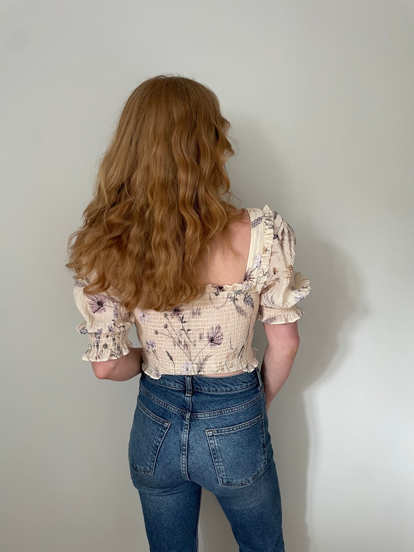 H&M Cream Floral Smocked Puff Sleeve Crop Top – Size XS