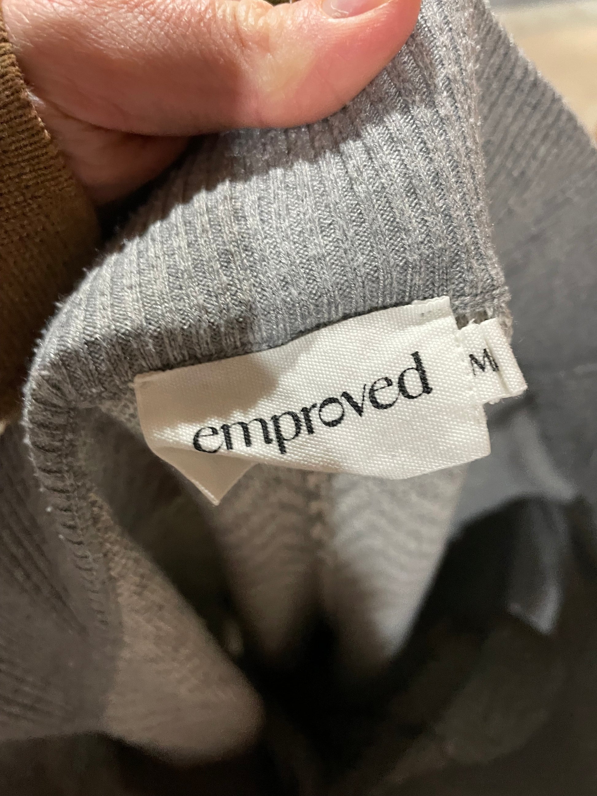 Emproved Grey & Cream Chevron Knit Wide Leg Pants – Size Medium - Le Prix Fashion & Consulting