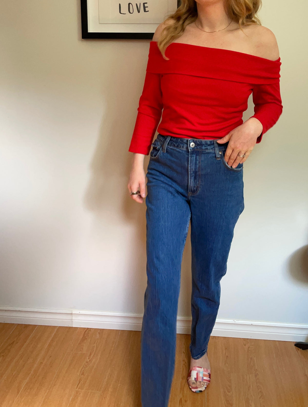 Abercrombie & Fitch Medium Wash Curve Love High Rise Mom Jeans – 27/4 Long