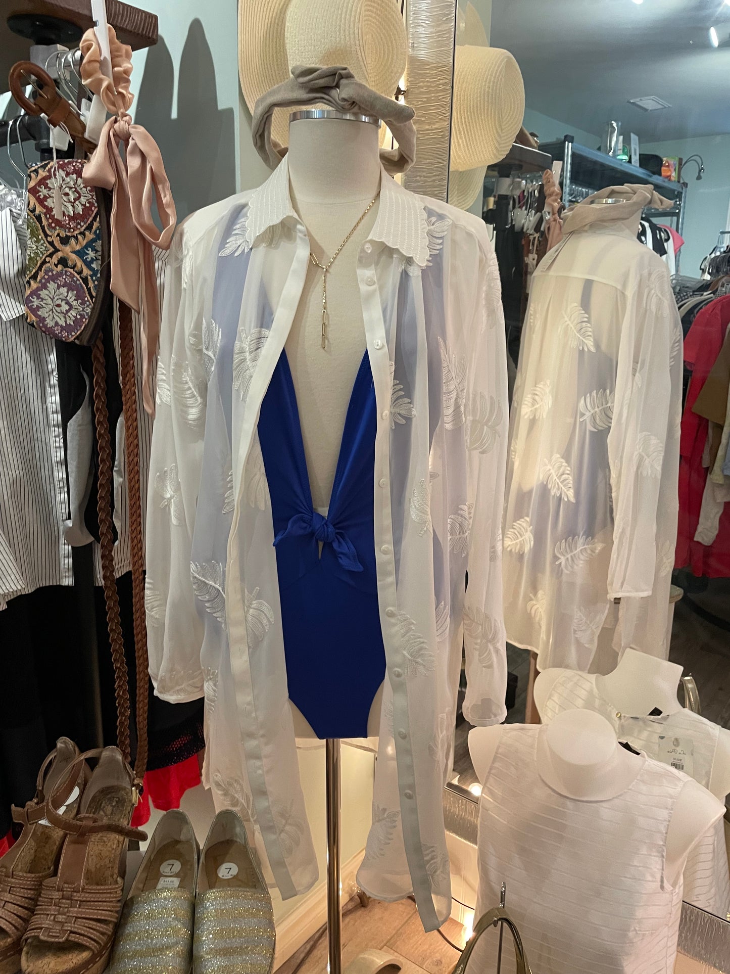 Melanie Lyne Sheer White Embroidered Palm Print Tunic Cover Up Button Front Shirt - Size 14