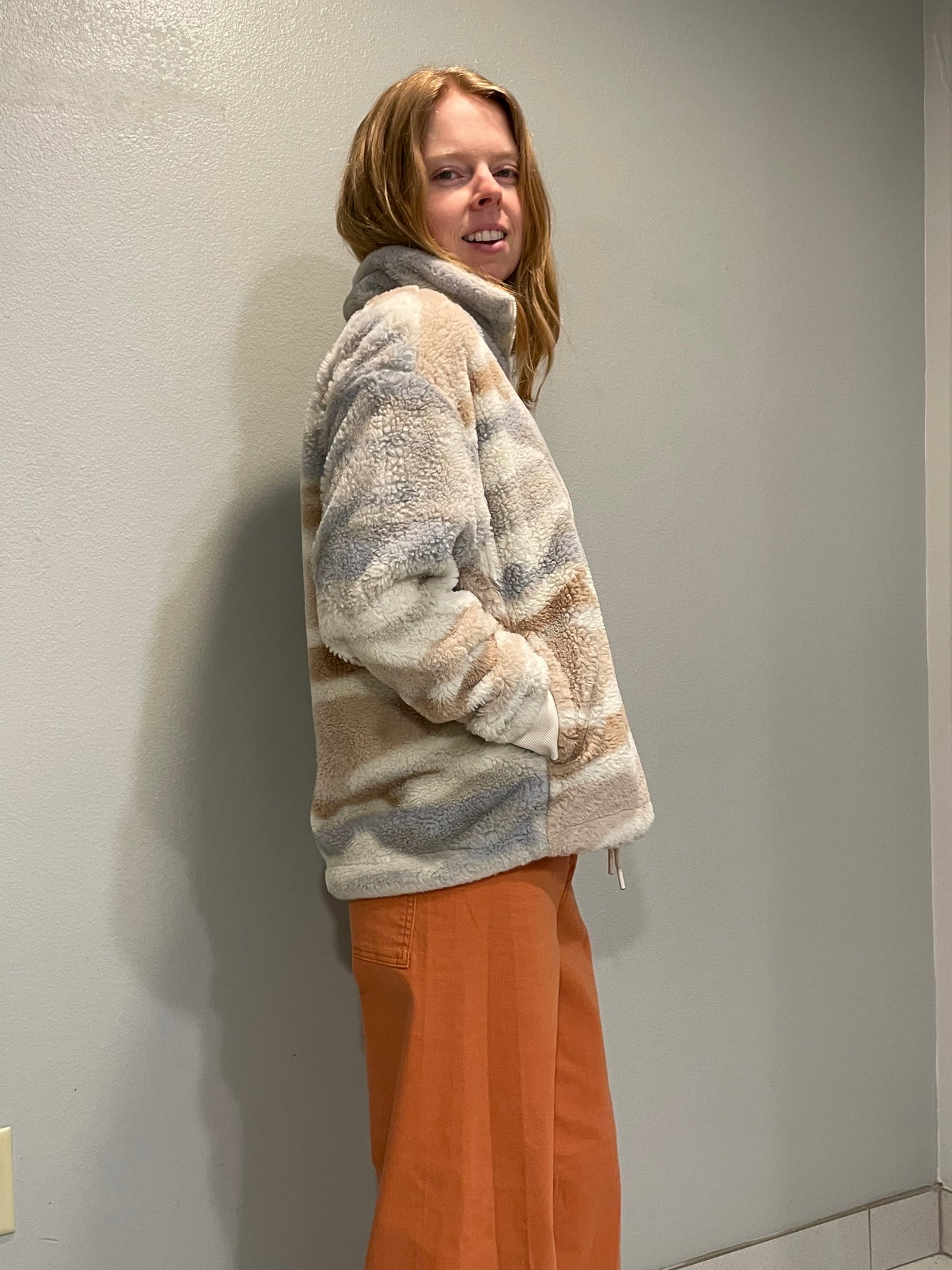 Mountain and Isles Cream & Taupe Faux Fur Half-Zip Pullover – L/XL