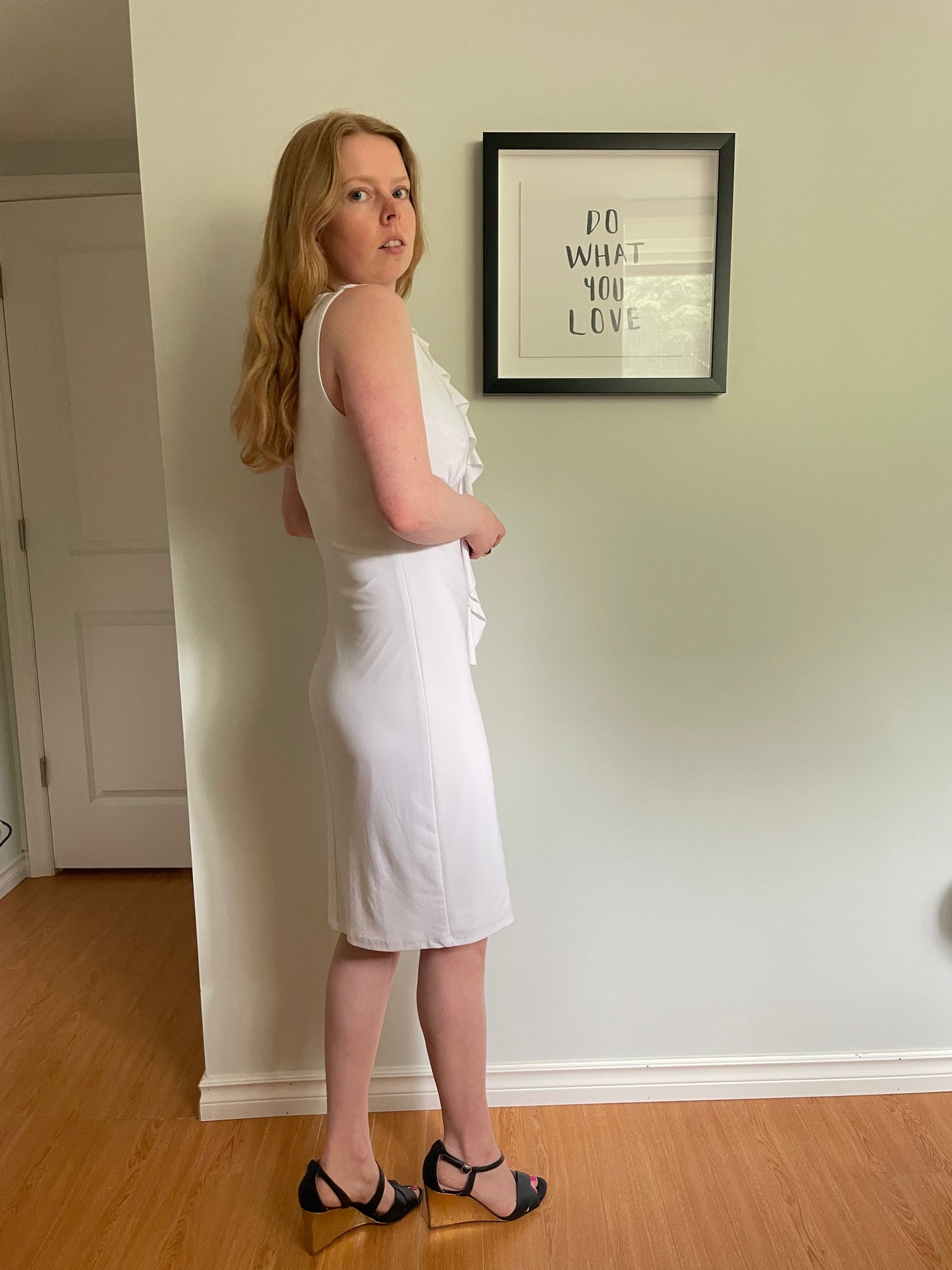 Frank Lyman Design White Ruffle Sheath Dress - S/M