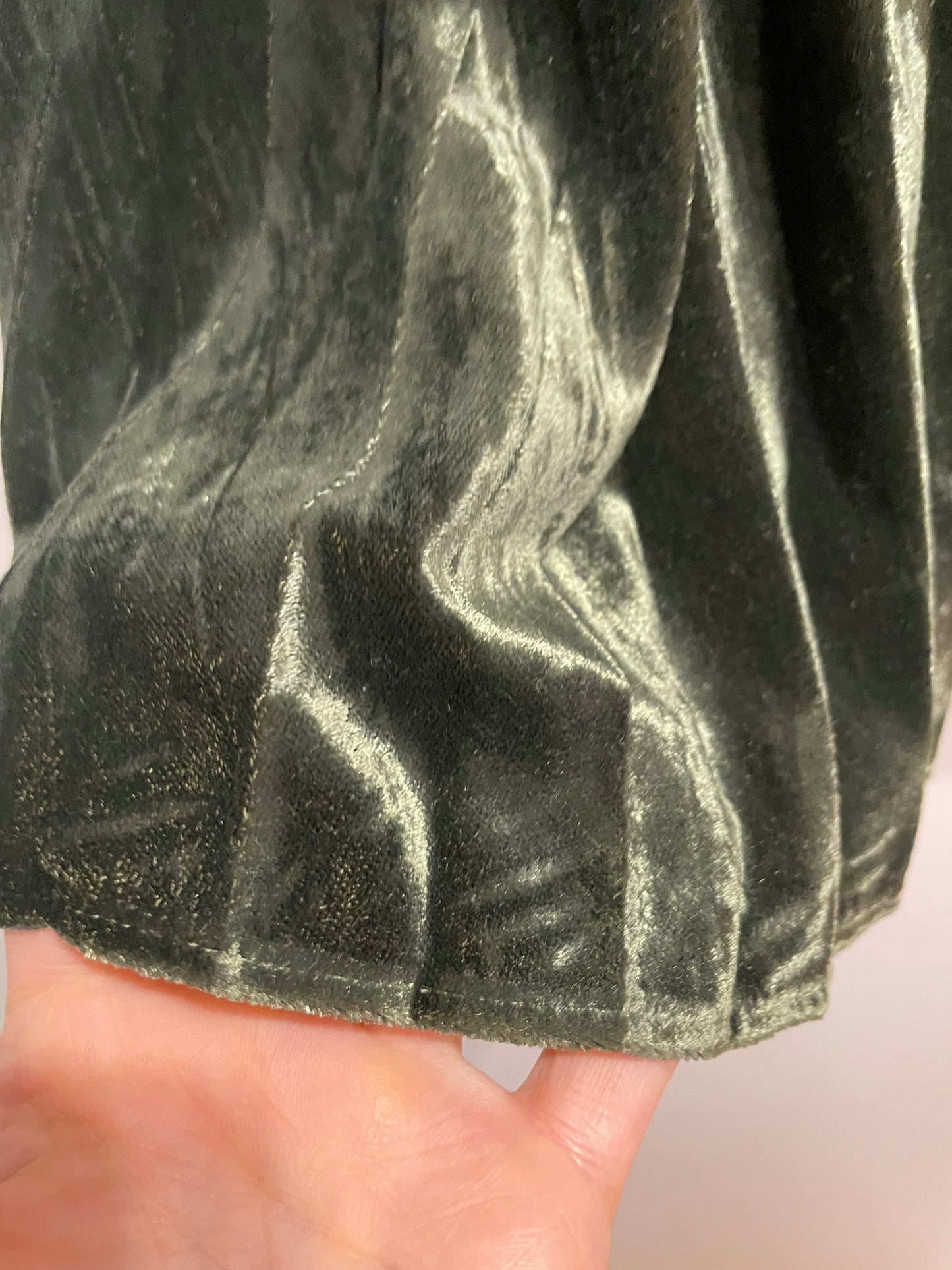 DAZZLE Olive Green Velvet Pleated Skirt – XS/S/M