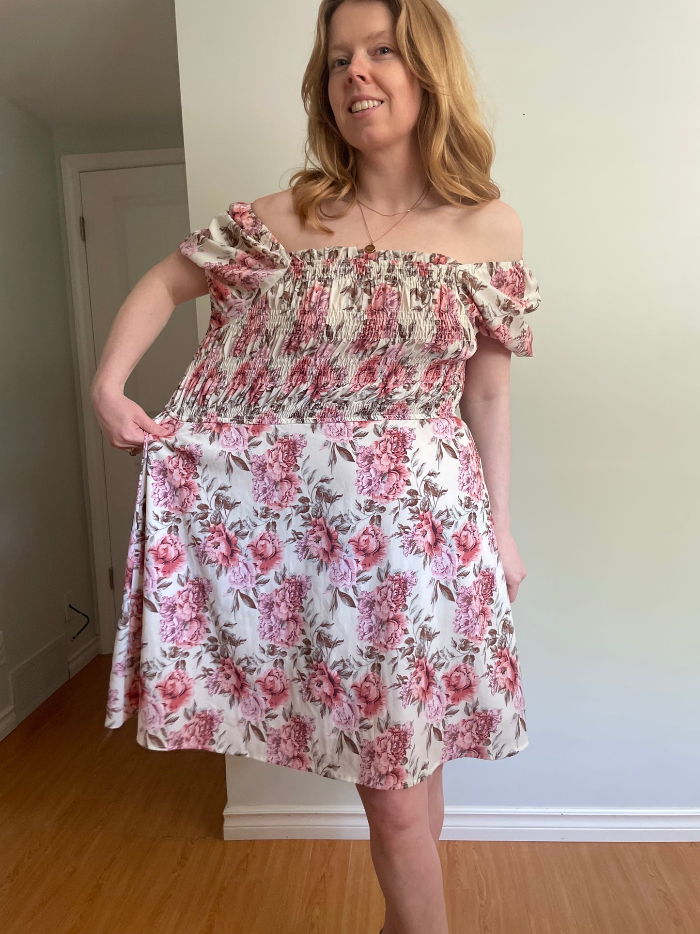 Hayden Los Angeles Ivory Pink Floral Smocked Puff Sleeve Dress - Medium
