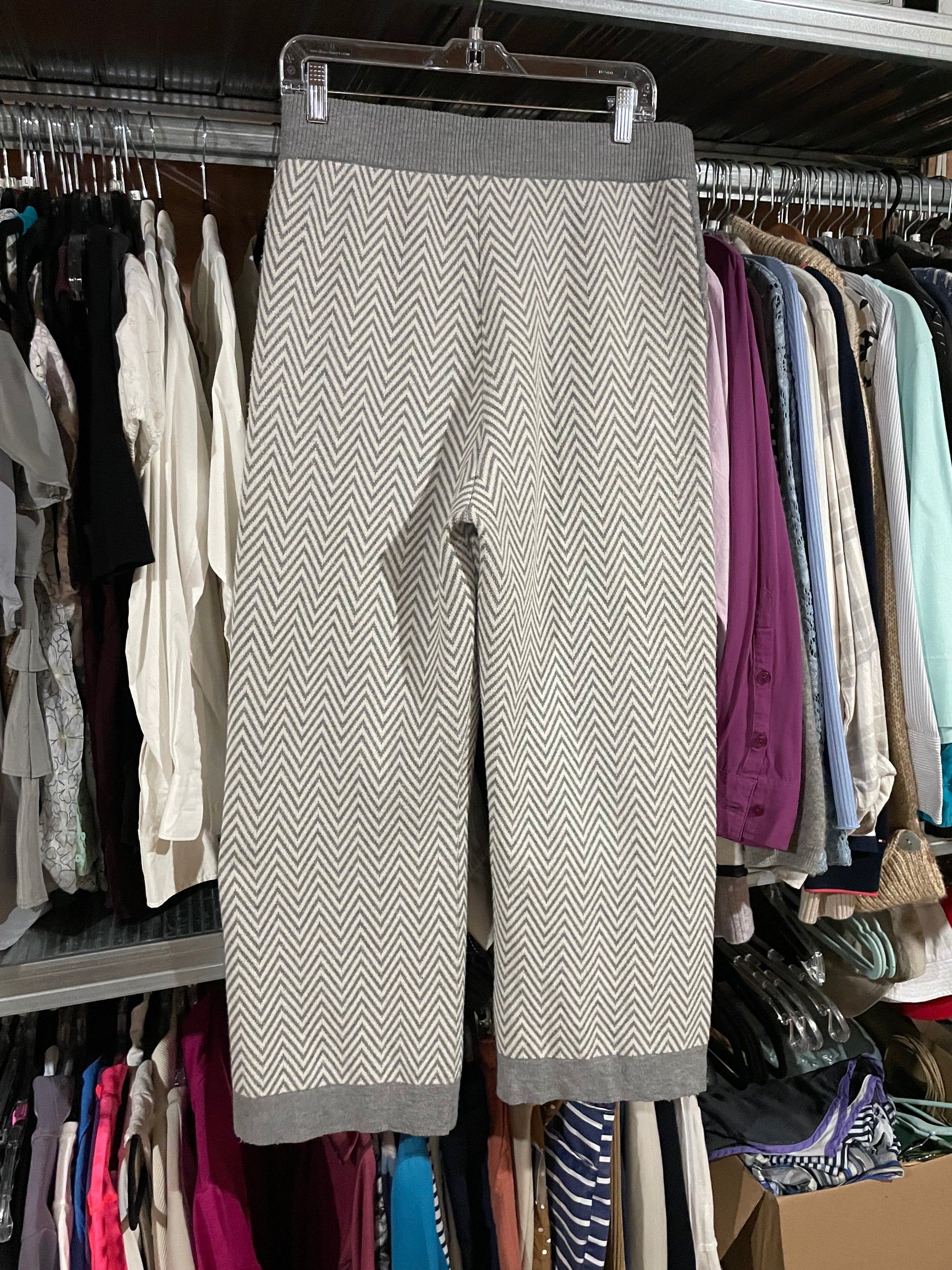 Emproved Grey & Cream Chevron Knit Wide Leg Pants – Size Medium - Le Prix Fashion & Consulting