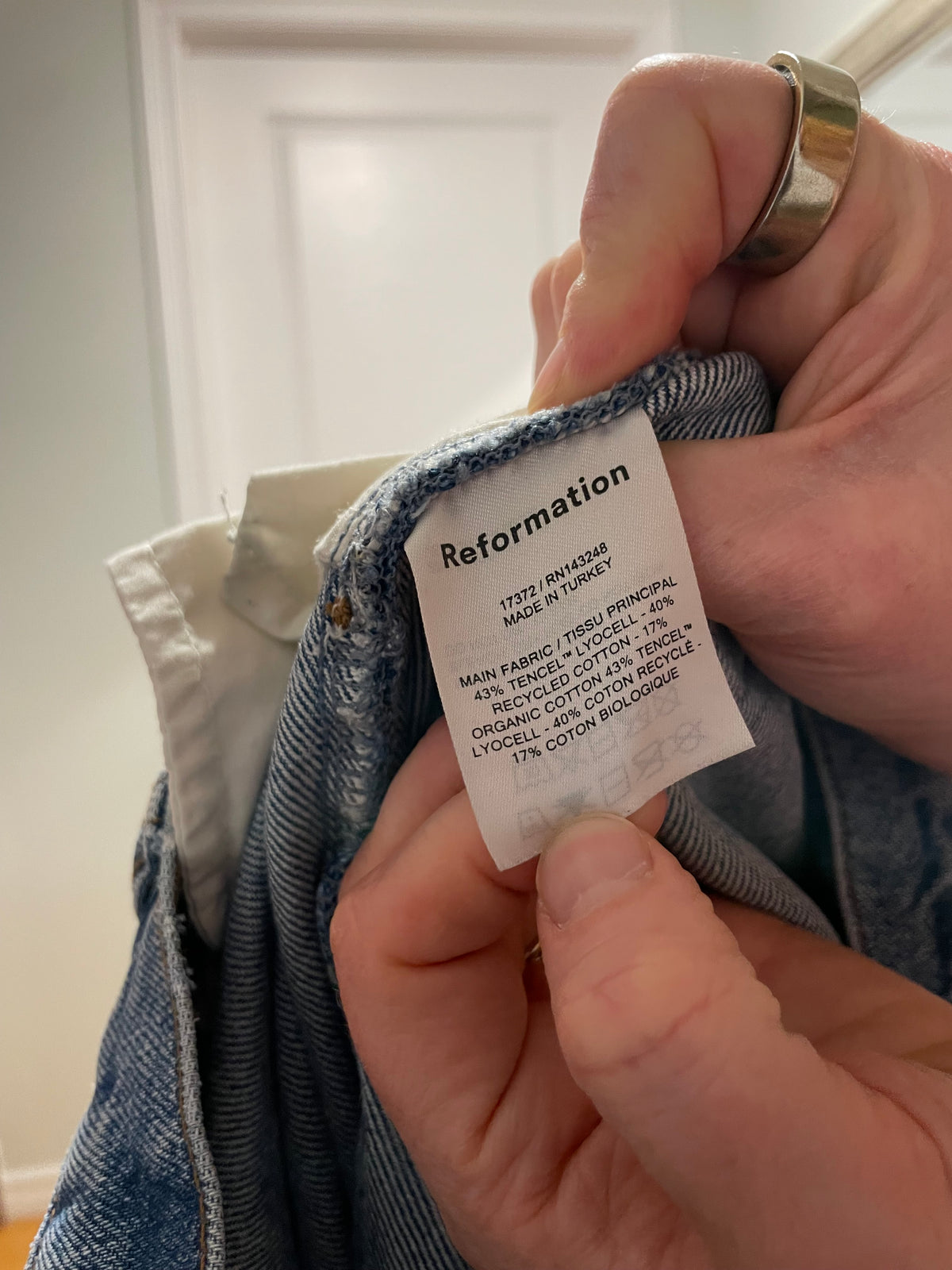 Reformation Medium Blue Colorado Wash –Tencel Cotton Relaxed Straight Jeans – Size 30