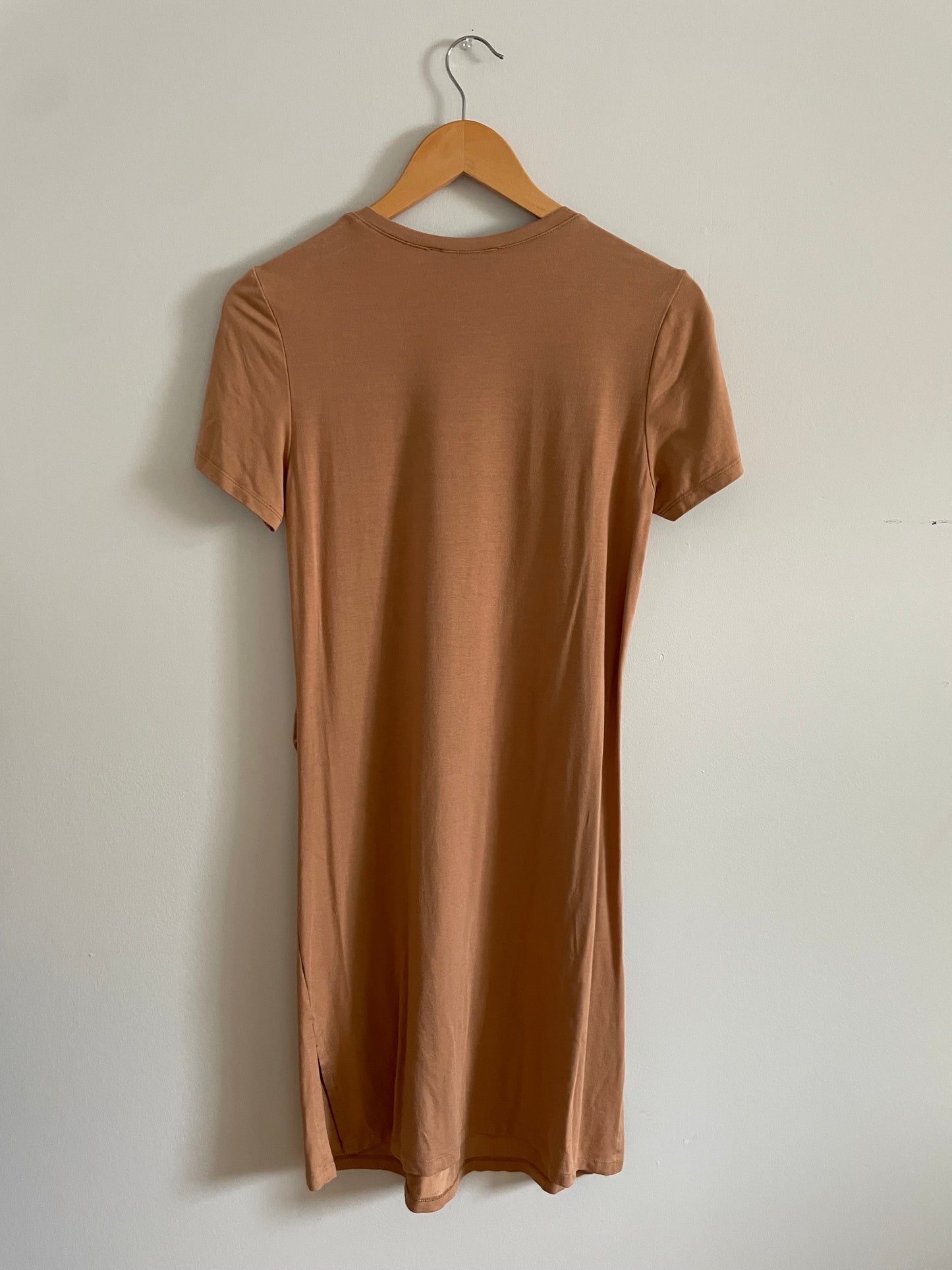 Harmony Belly Camel Short Sleeve Maternity Dress – Small