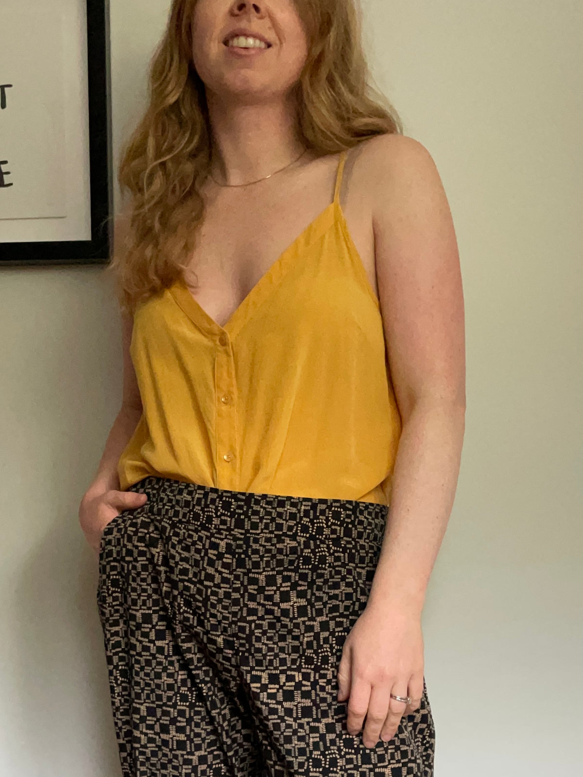 bebe Mineral Yellow Mulberry Silk Racerback Tie-Waist Top – Medium