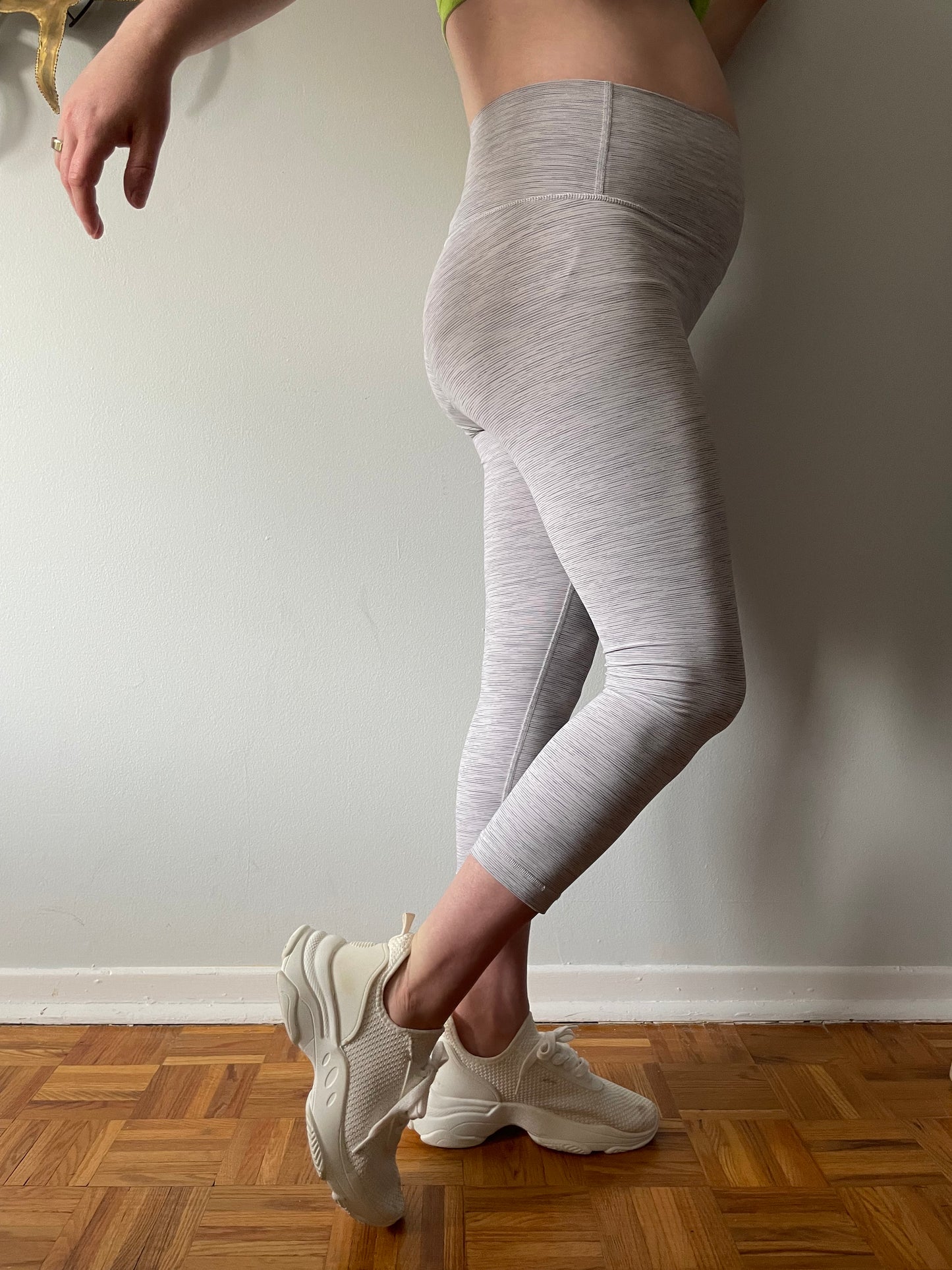 Lululemon Heathered Grey High Rise Cropped Leggings - Size 6