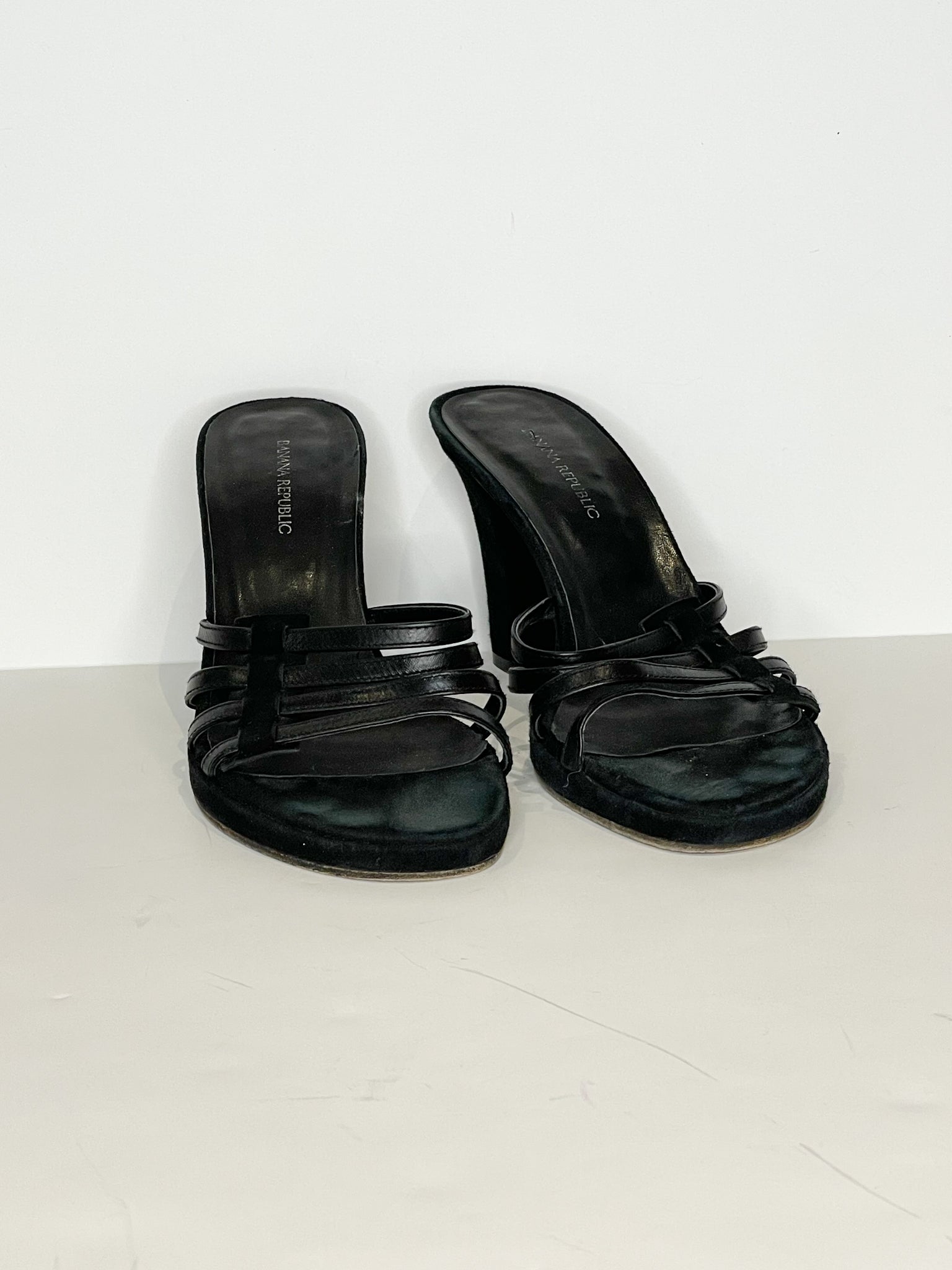 Banana Republic Womens Classic Pump Stiletto Heels Shoes Black Snakeskin  Print 6 | eBay