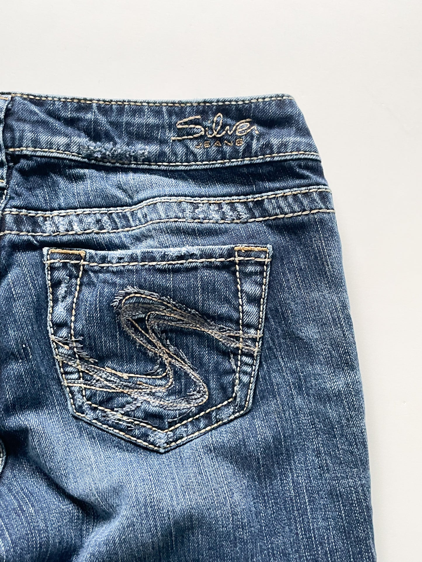SILVER JEANS CO Aiko Mid-Rise Dark Wash Cropped Capri Straight Leg Jeans - Size 27