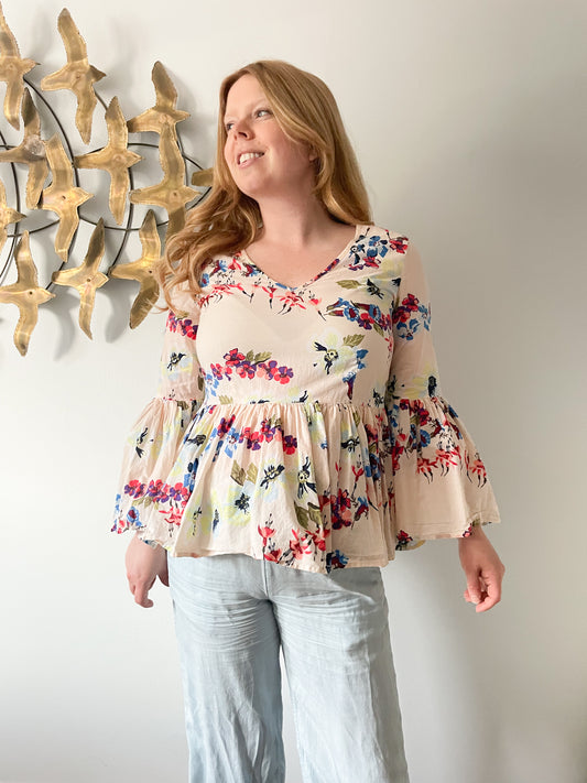 Jane & Delancey Blush Floral 100% Cotton Bell Sleeve Peplum Ruffle Top - S/M