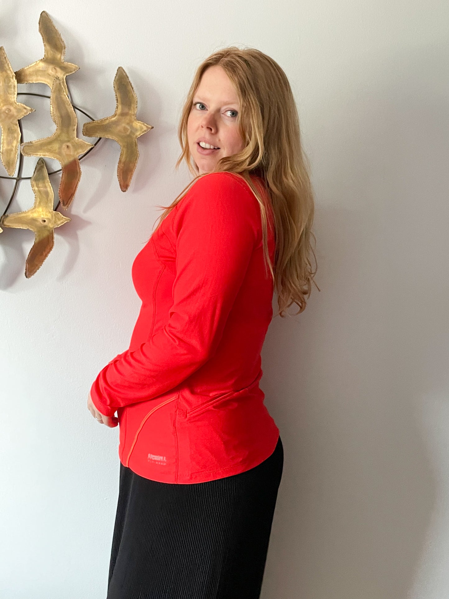 Running Room Red Fit Wear Long Sleeve Reflective Workout Top - Large