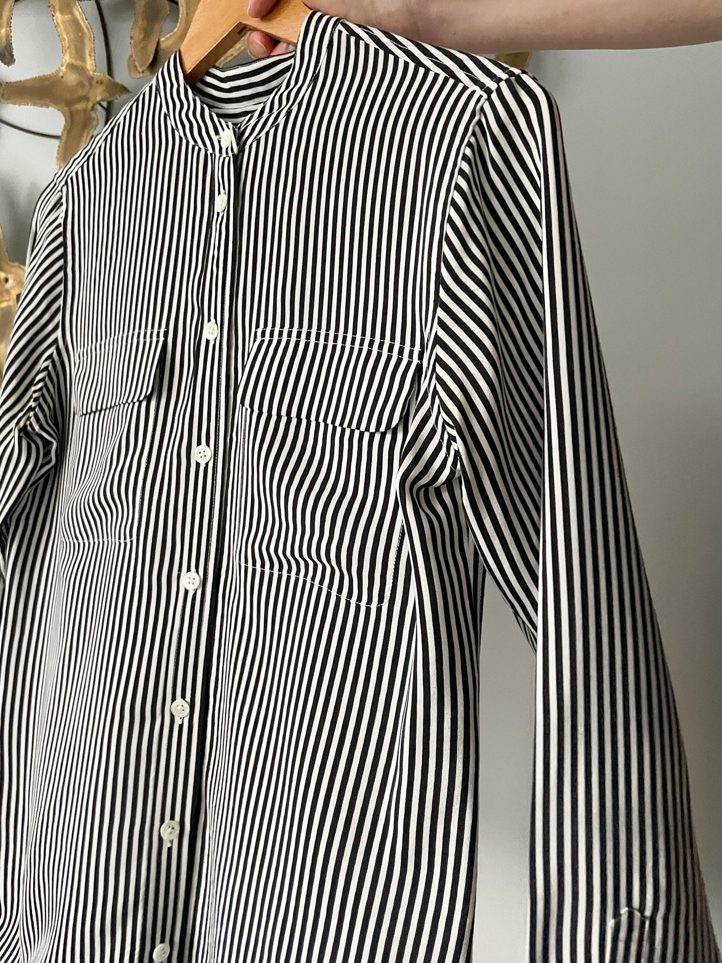 Equipment Femme Black White Stripe 100% Silk Slim Signature Shirt - XS/S