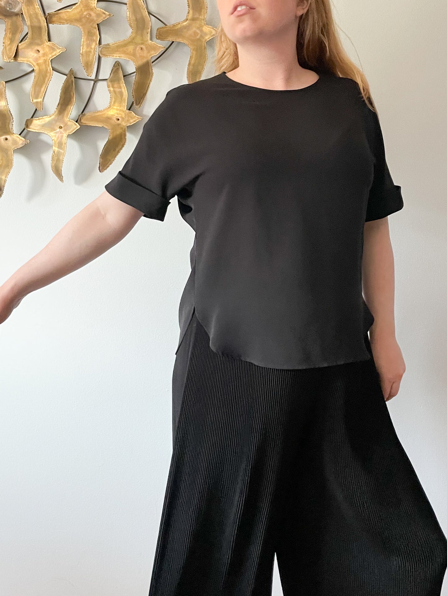 Uniqlo Black Relaxed Cuffed Sleeve Top - S/M