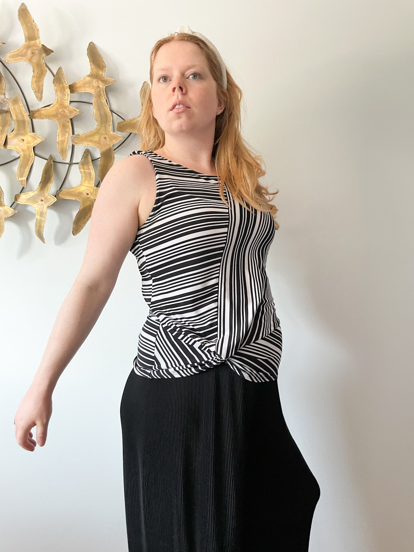 Anne Klein Black White Stripe Gathered Hem Sleeveless Top - Medium