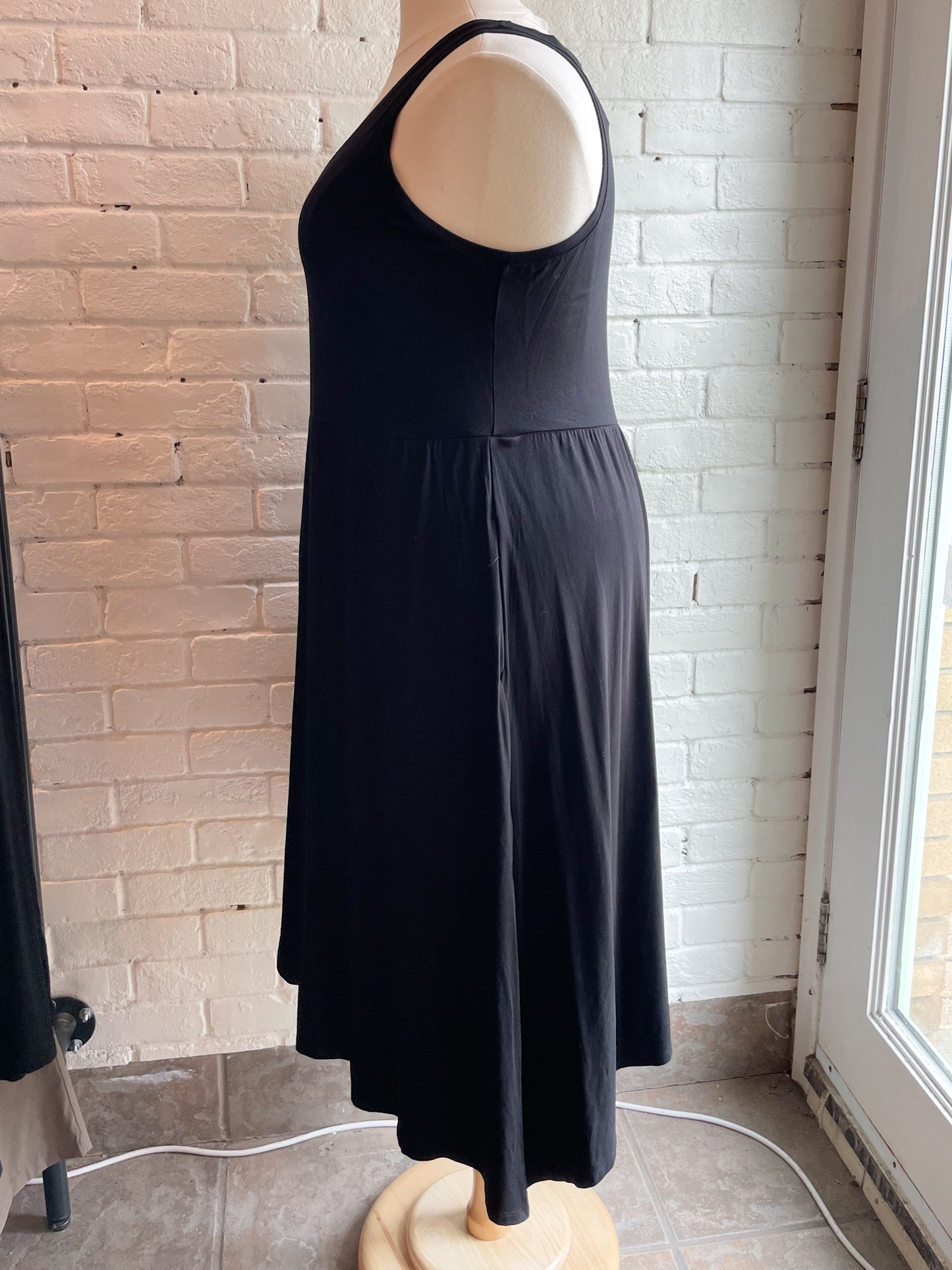Ava Aviv Black Sleeveless Jersey Asymmetrical Hem Slit Dress - 2XL