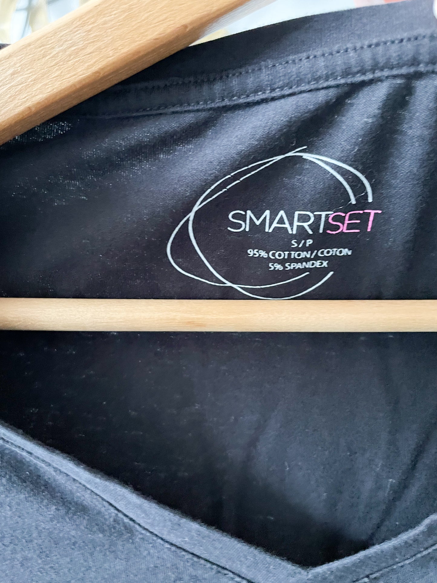 Smart Set Black Cotton Stretch V-Neck T-Shirt - Small