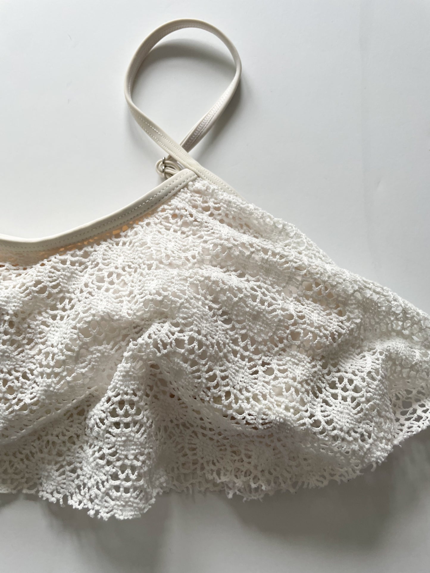 Skinny Dip Cream Crochet Lace Ruffle Swim Crop Top - Small