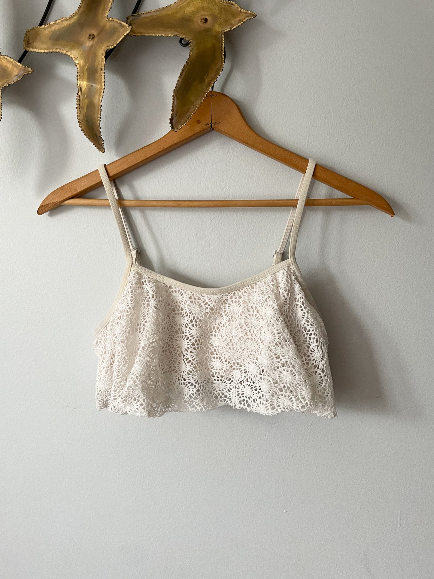 Skinny Dip Cream Crochet Lace Ruffle Swim Crop Top - Small