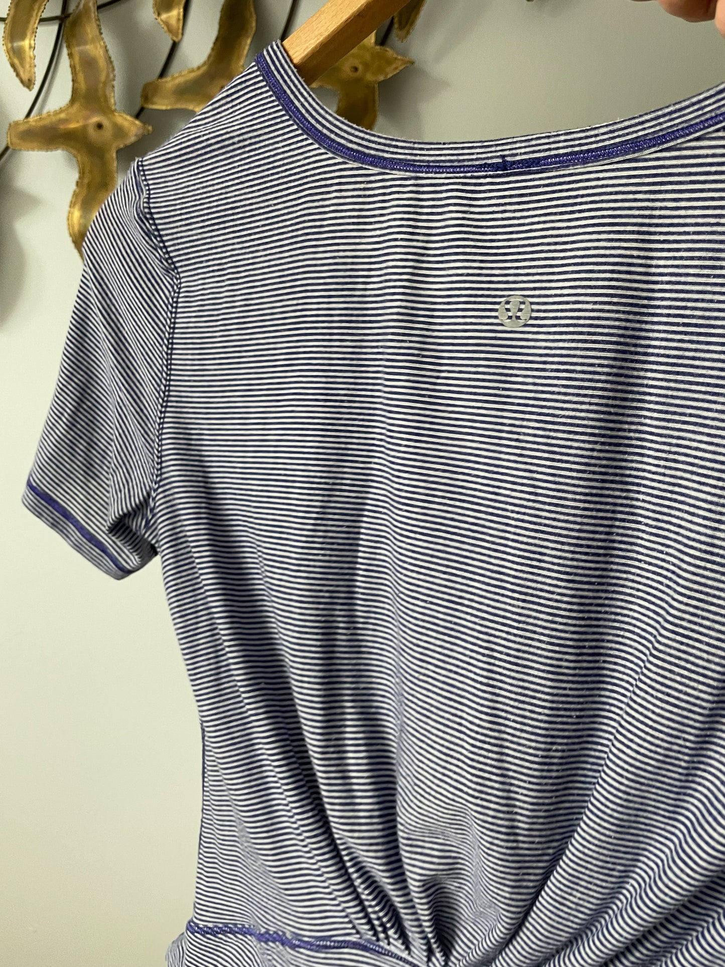 Lululemon Blue Purple Stripe Cropped Back Athletic T-Shirt Top - Small