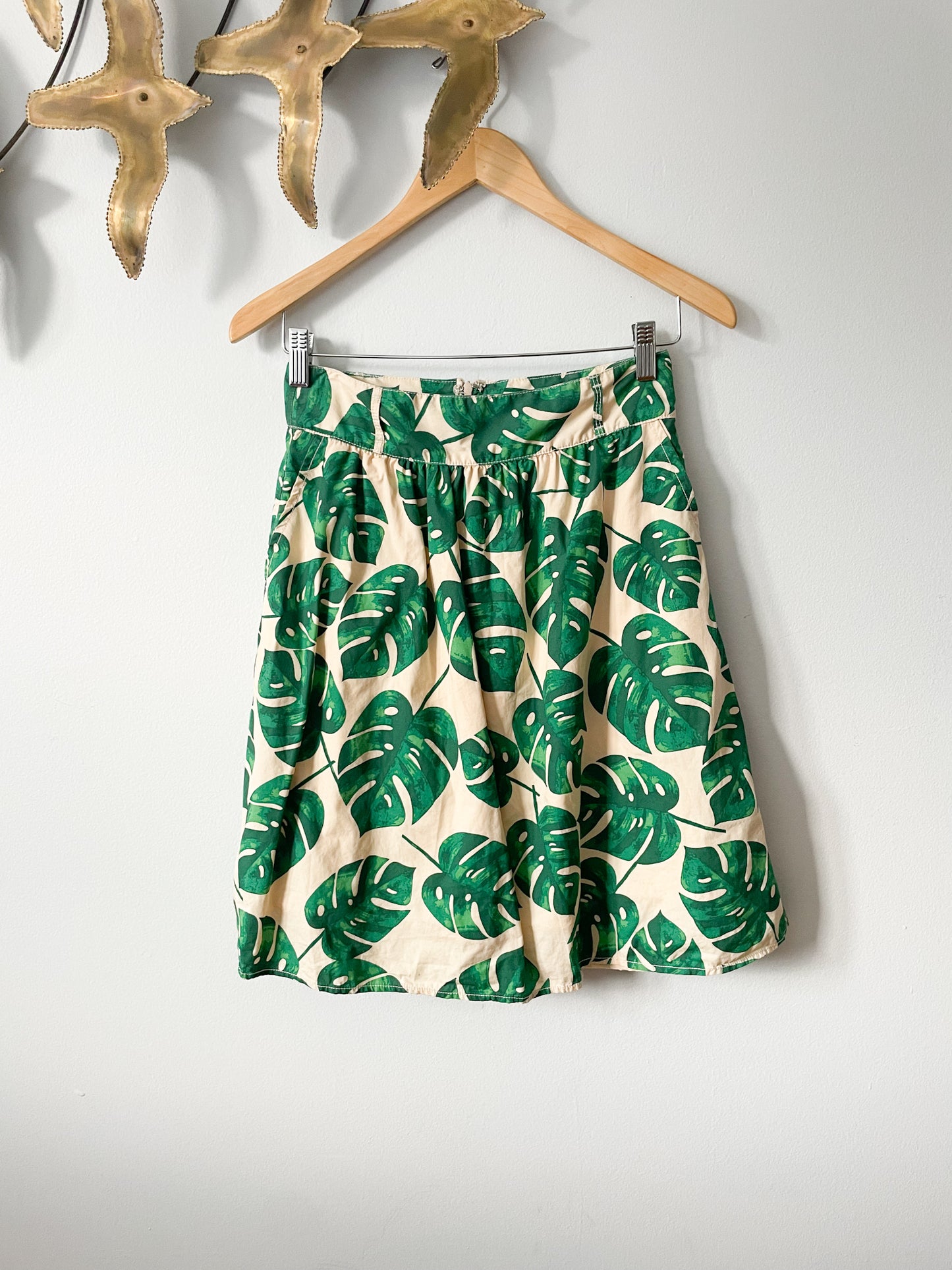 Vero Moda Green Monstera Plant Print Cotton Knee Length Skirt - Small