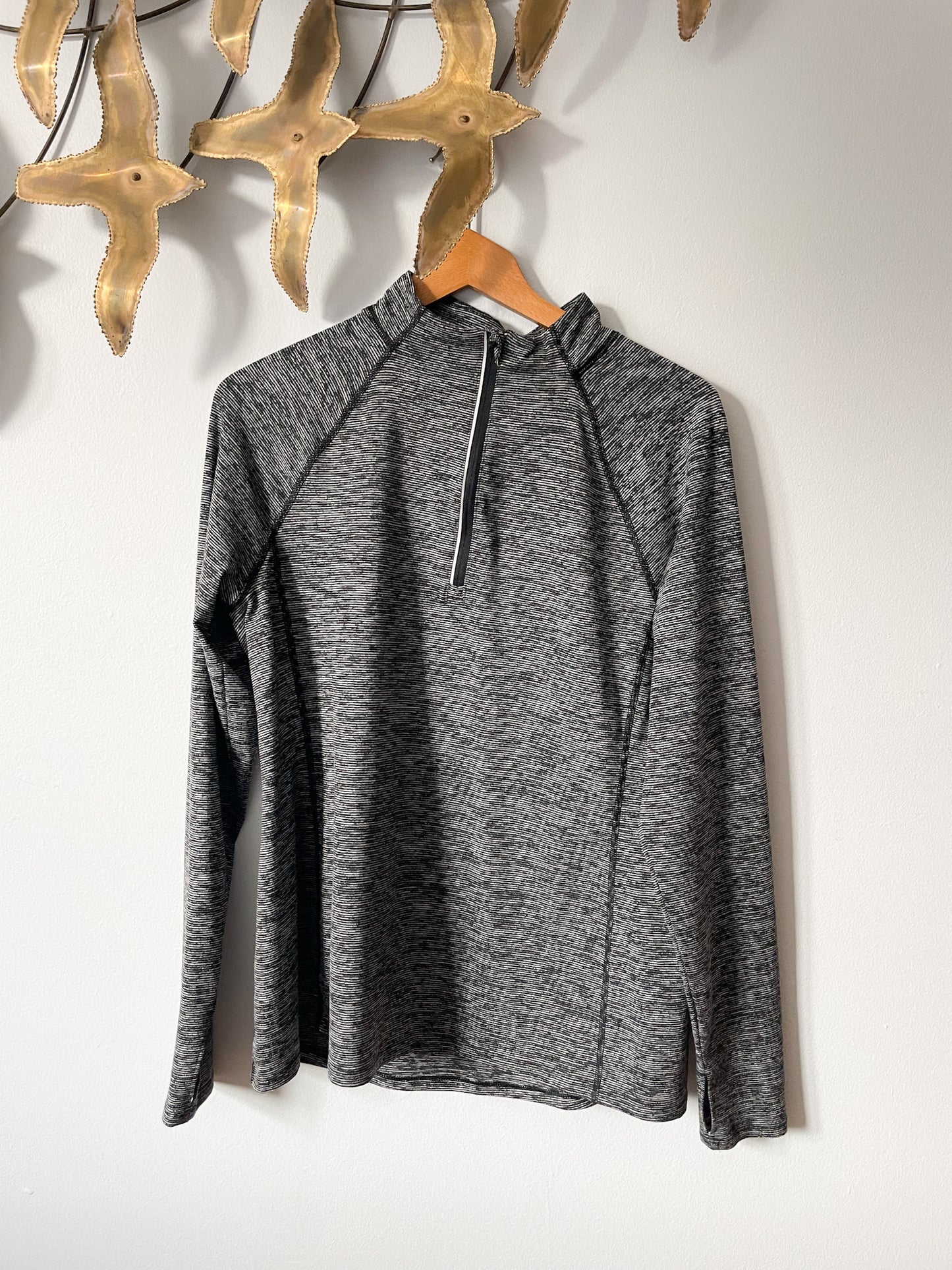 Old Navy Grey Quarter-Zip Performance Reflective Long Sleeve Top - Large
