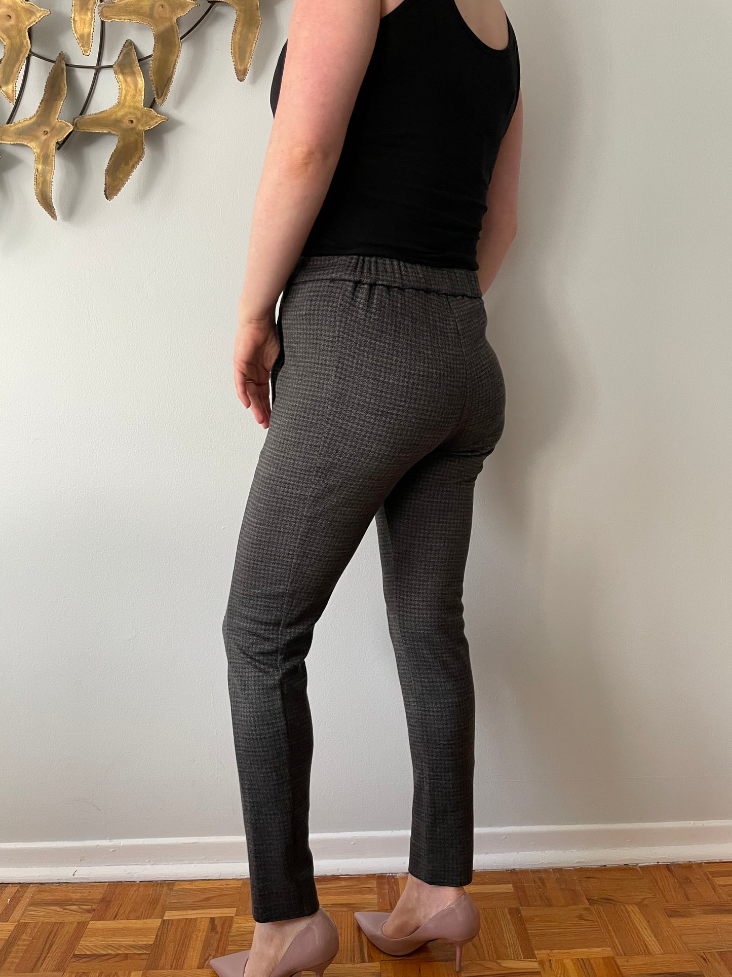 Theory Grey Slim Cropped High Rise Pull-On Pant in Wool Flannel - Size XS/S